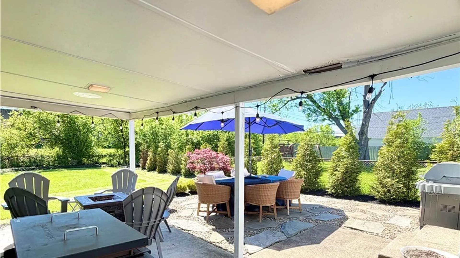 Property at 86 Cranburne Lane, Amherst, NY 14221 2