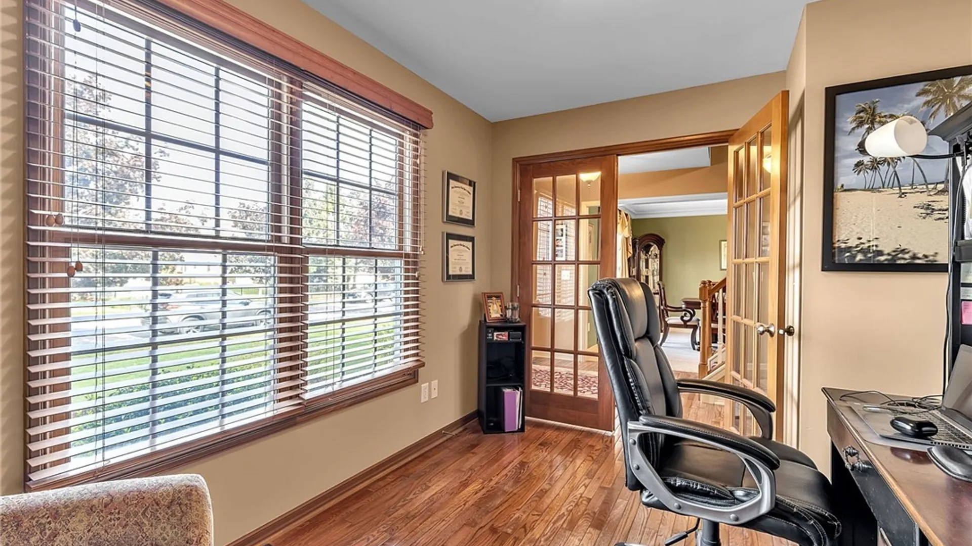 Property at 16 S Parrish Court, Amherst, NY 14228 7