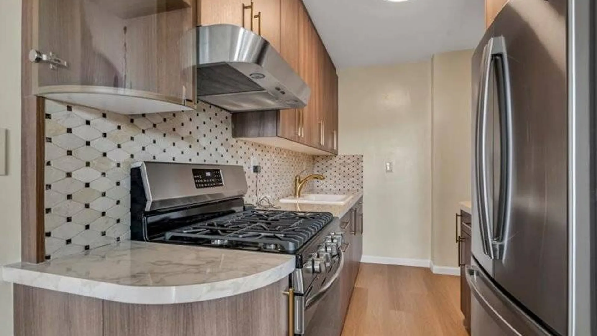 Property at 464 Neptune Ave, Brooklyn, NY 11224 7