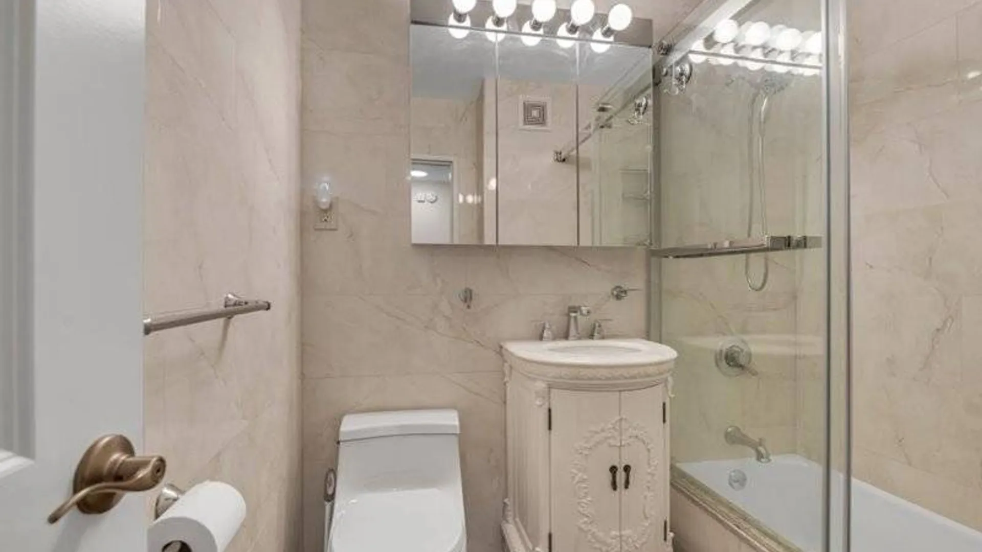 Property at 464 Neptune Ave, Brooklyn, NY 11224 9