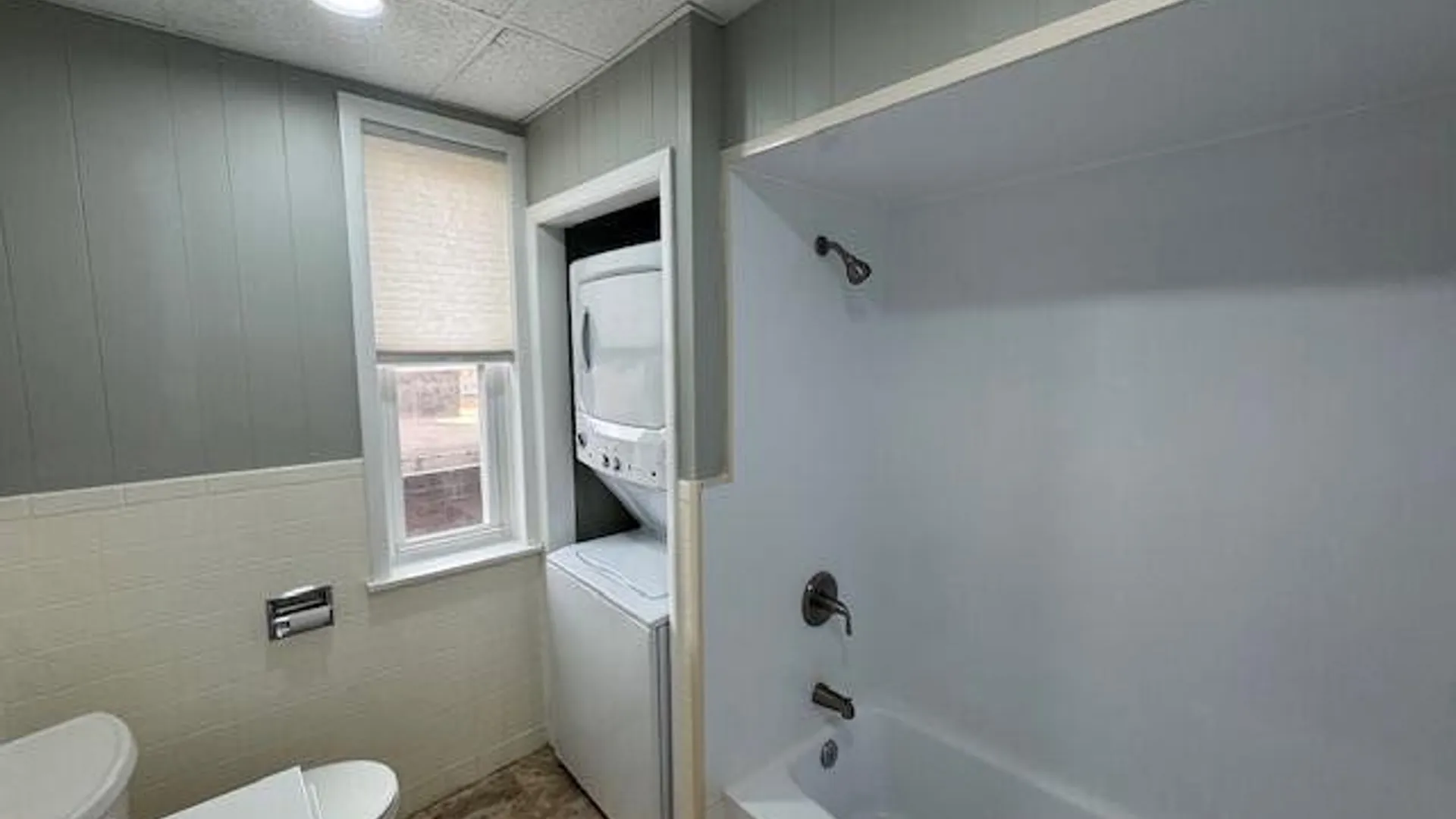 Property at 306 3rd Street, Troy, NY 12180 11