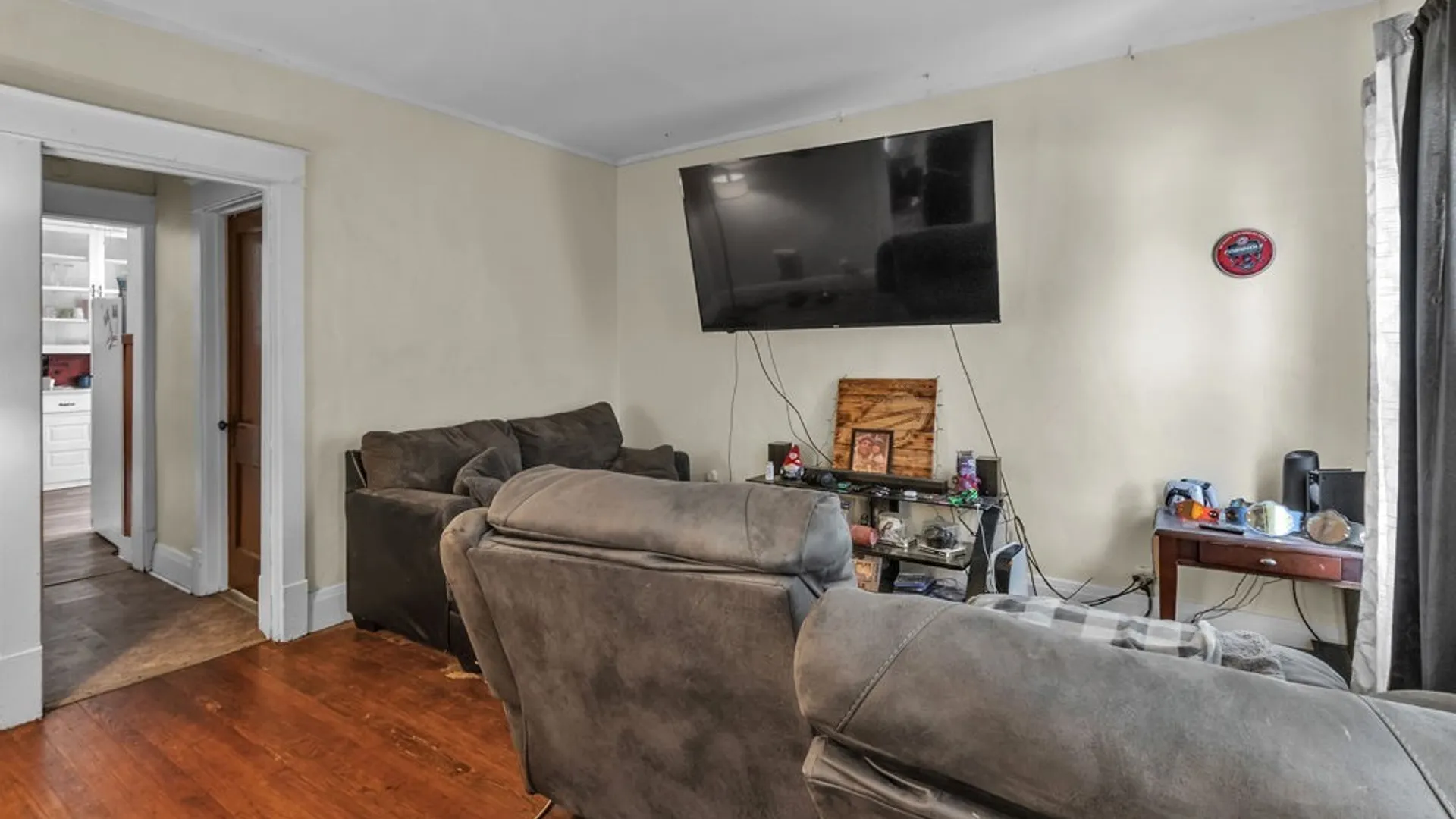 Property at 15 Sunset Street, Buffalo, NY 14207 11