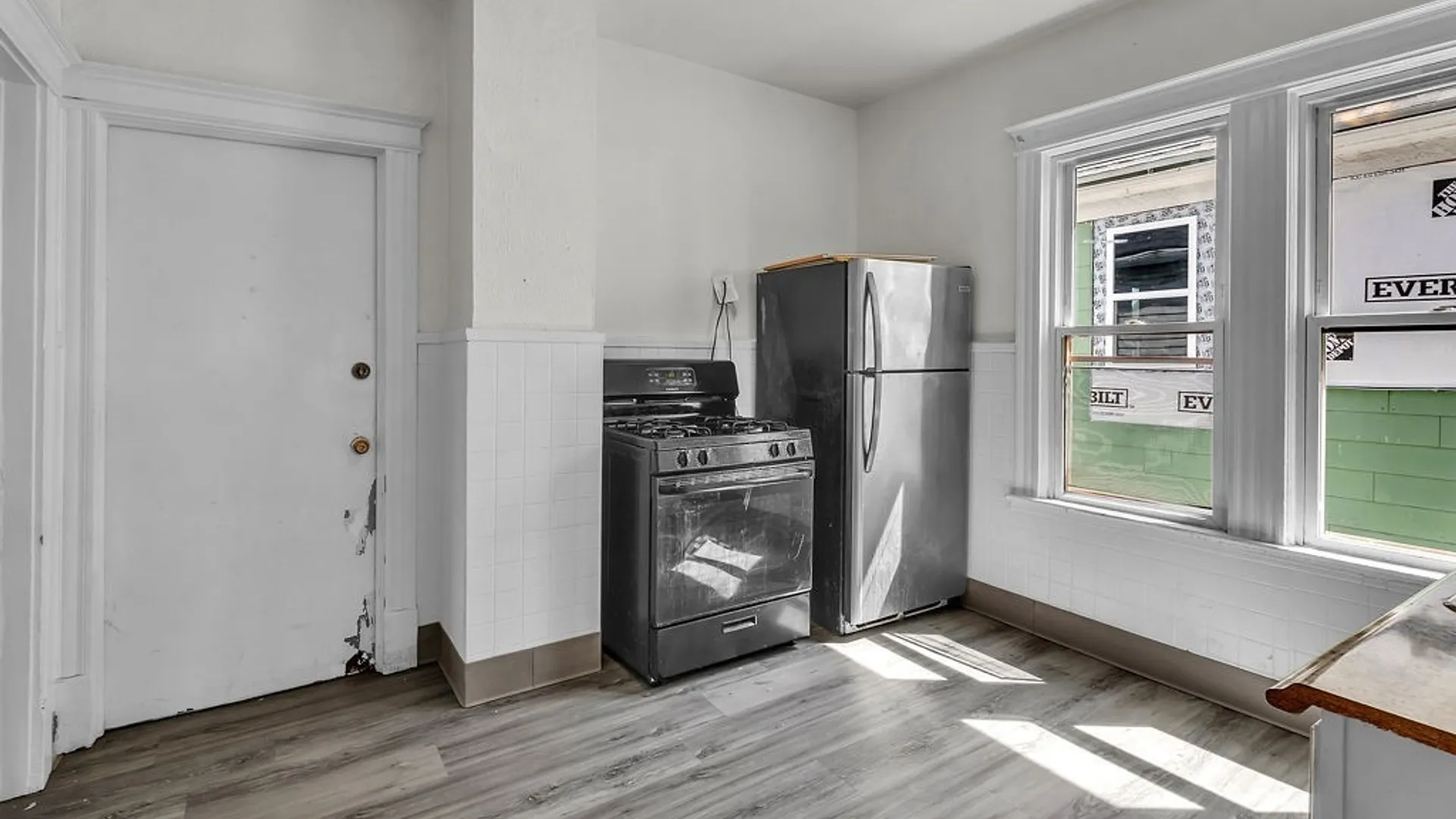 Property at 662 Hertel Avenue, Buffalo, NY 14207 26