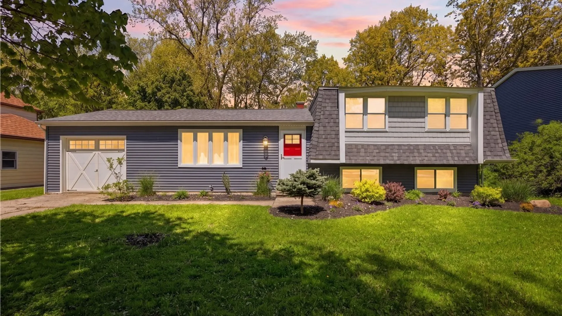 Property at 129 Lyrae Drive, Amherst, NY 14068 2