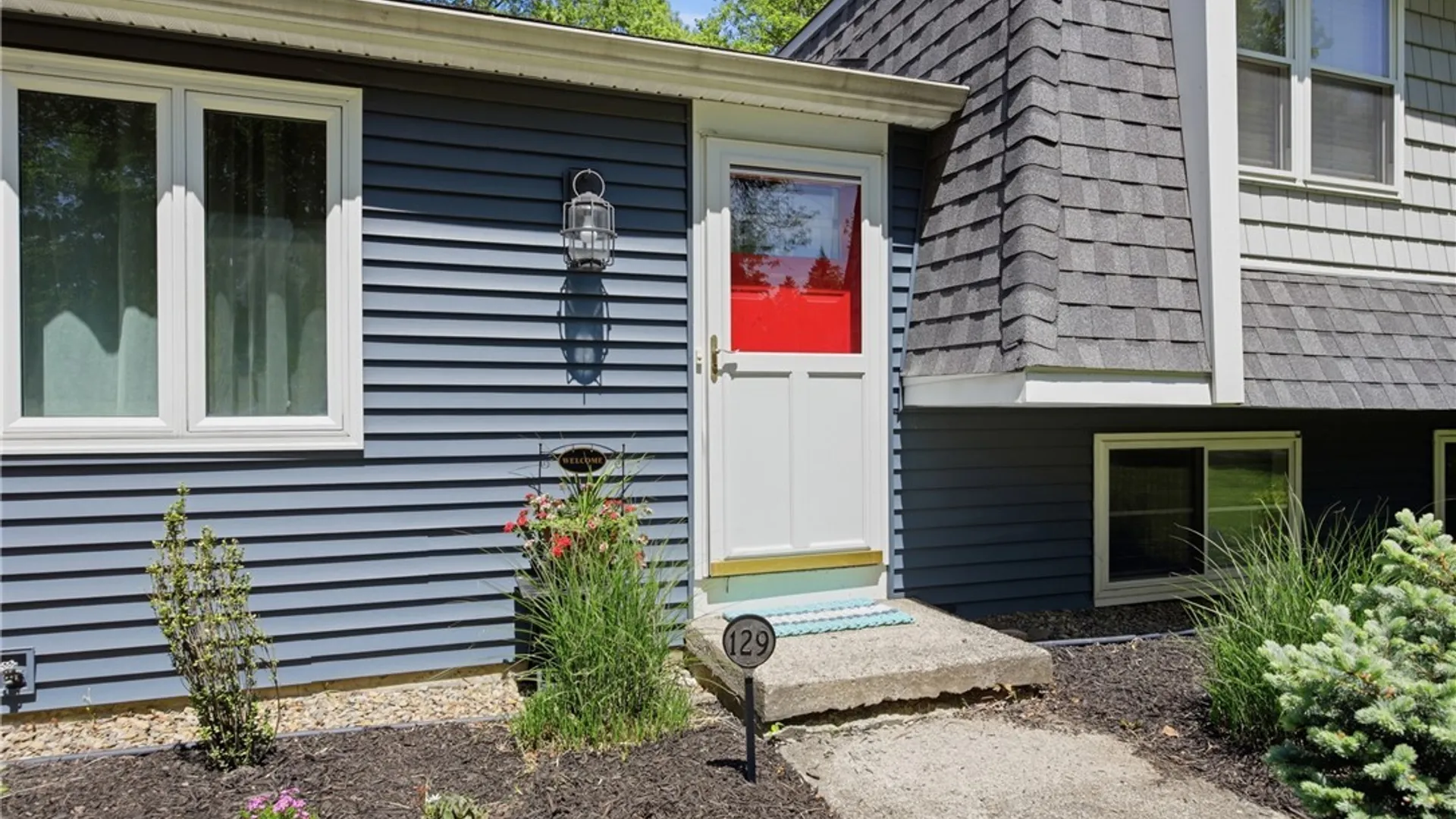 Property at 129 Lyrae Drive, Amherst, NY 14068 4