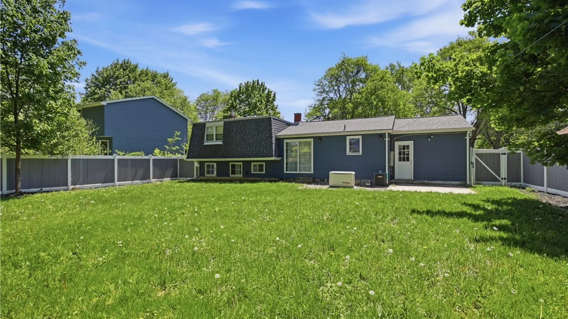 Property at 129 Lyrae Drive, Amherst, NY 14068 40