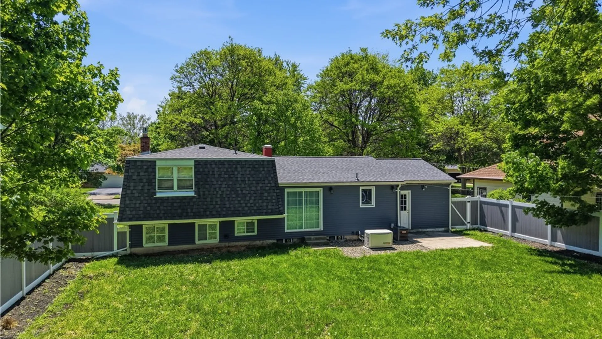 Property at 129 Lyrae Drive, Amherst, NY 14068 46