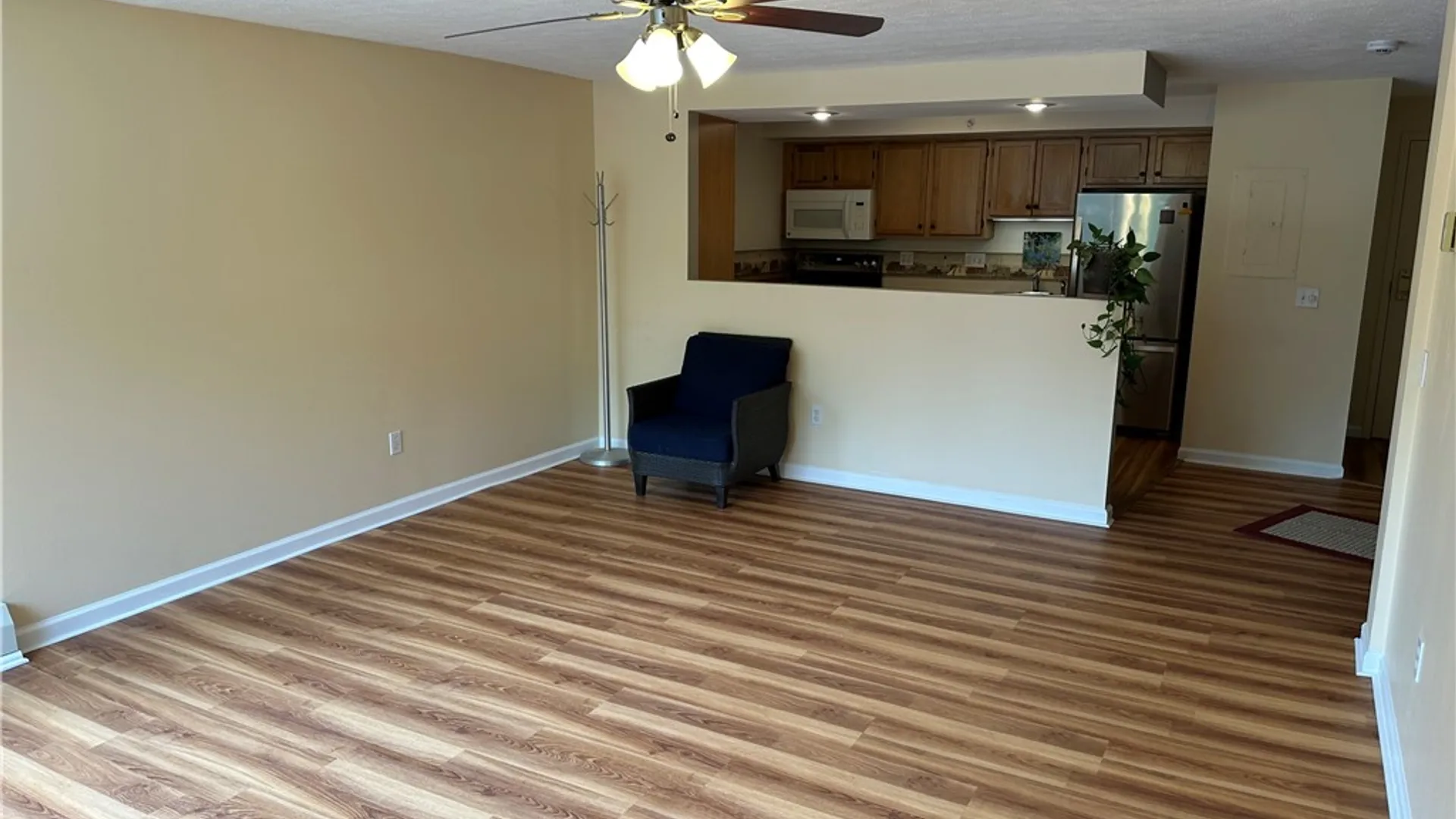 Property at 610 Westage At The Hbr, Irondequoit, NY 14617 15