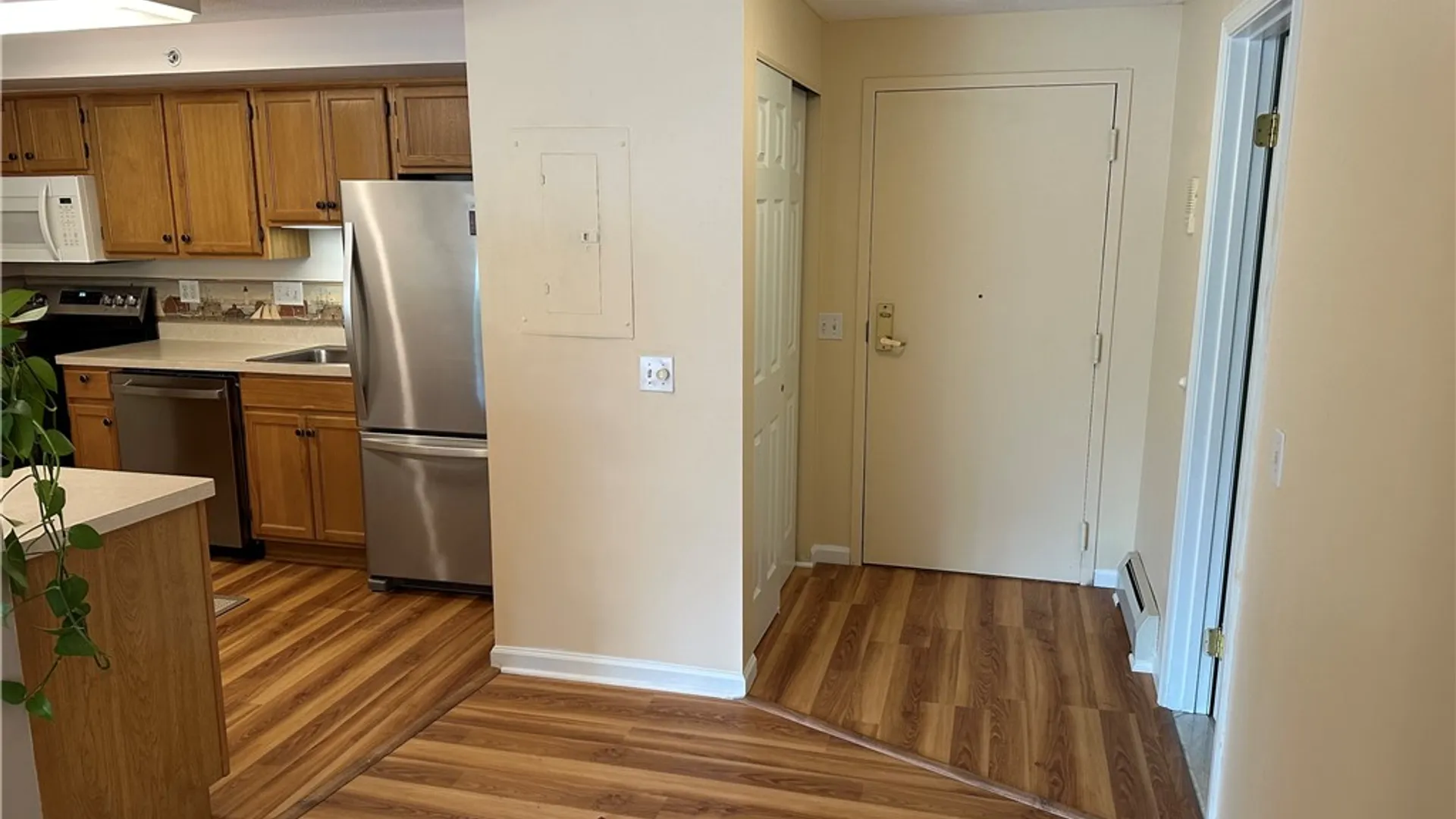 Property at 610 Westage At The Hbr, Irondequoit, NY 14617 3