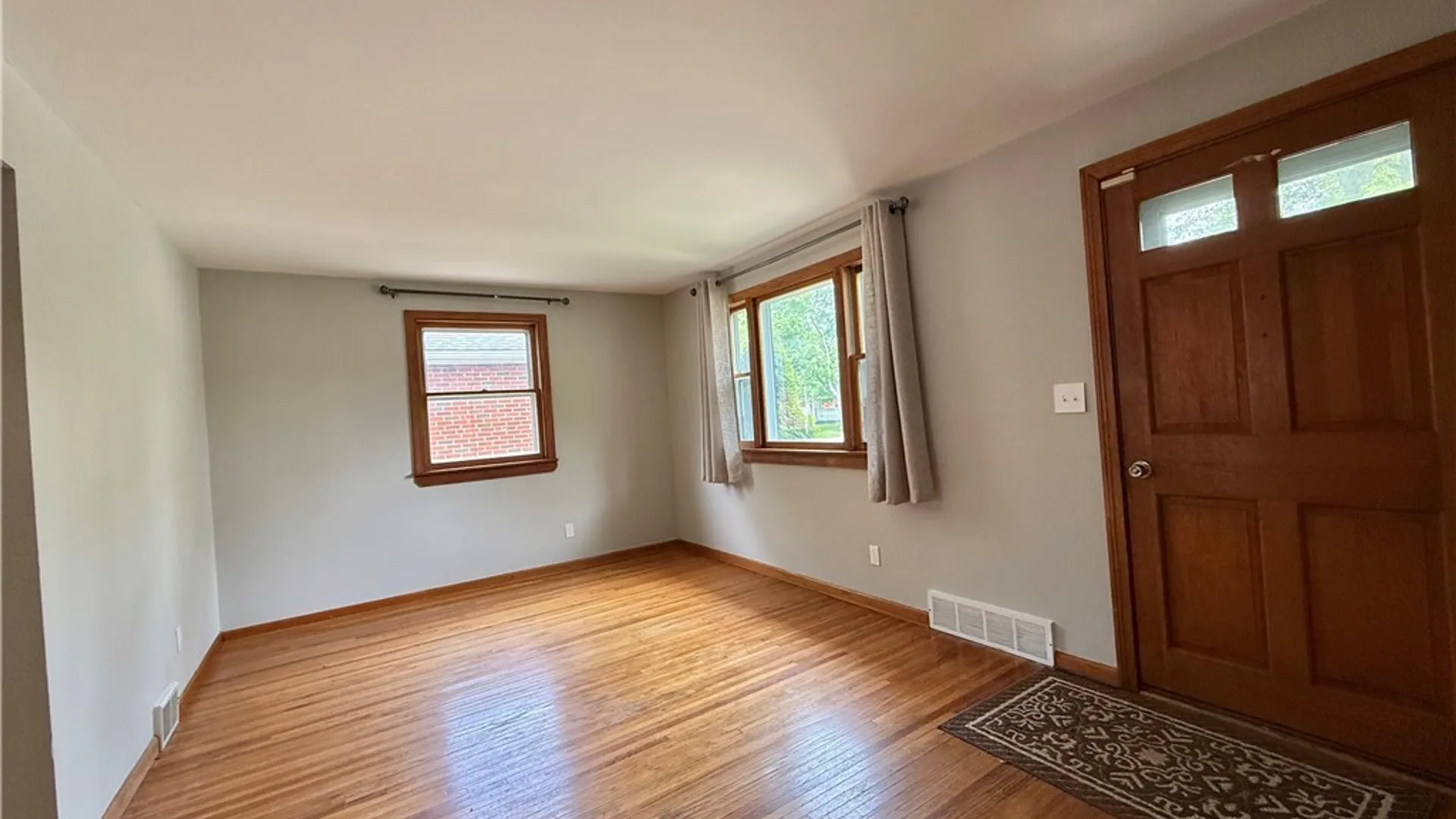 Property at 16 Gordon Street, Amherst, NY 14221 2