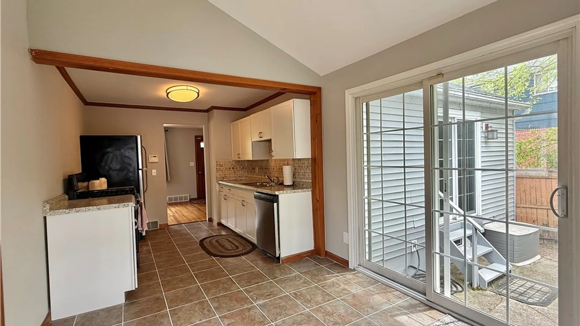 Property at 16 Gordon Street, Amherst, NY 14221 6