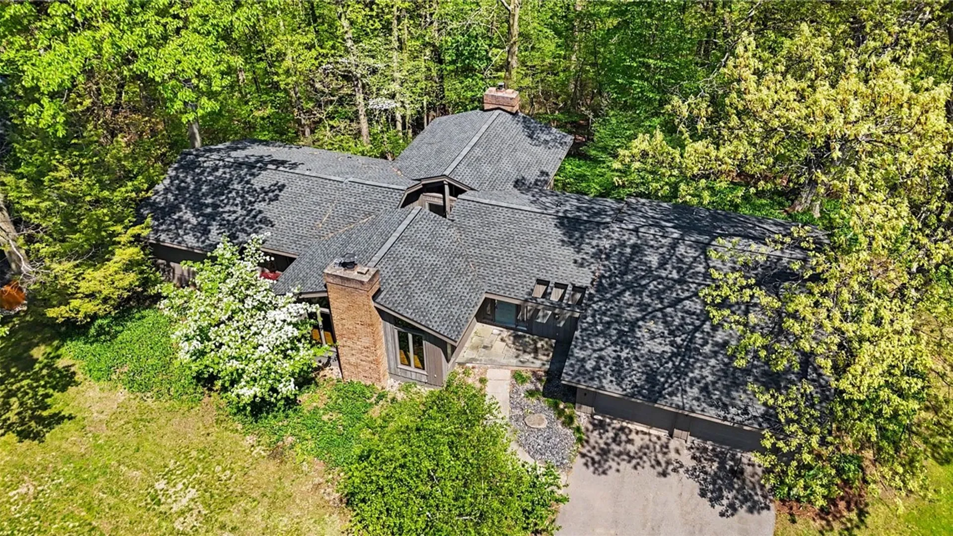 Property at 8 Lodge Pole Road, Perinton, NY 14534 27