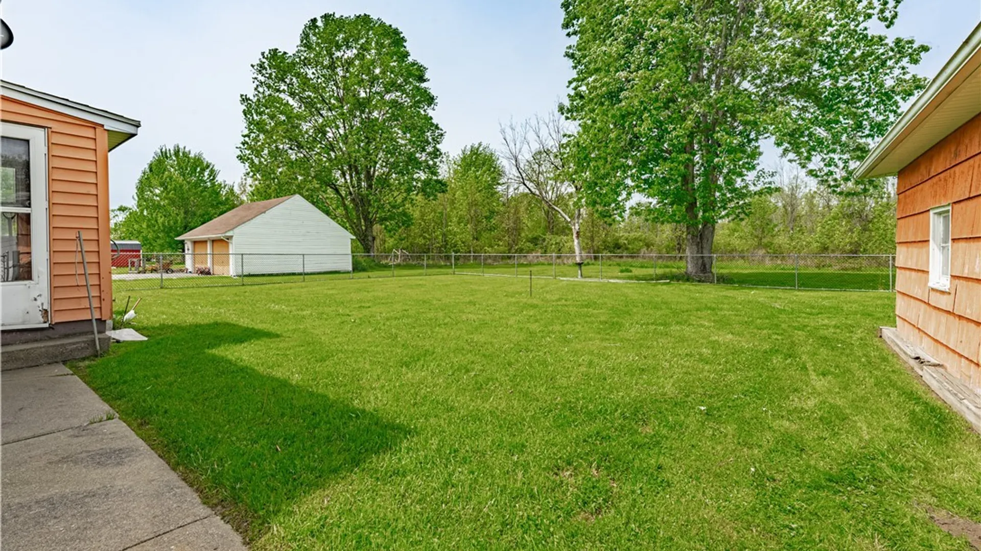 Property at 7132 Nash Road, Wheatfield, NY 14120 8