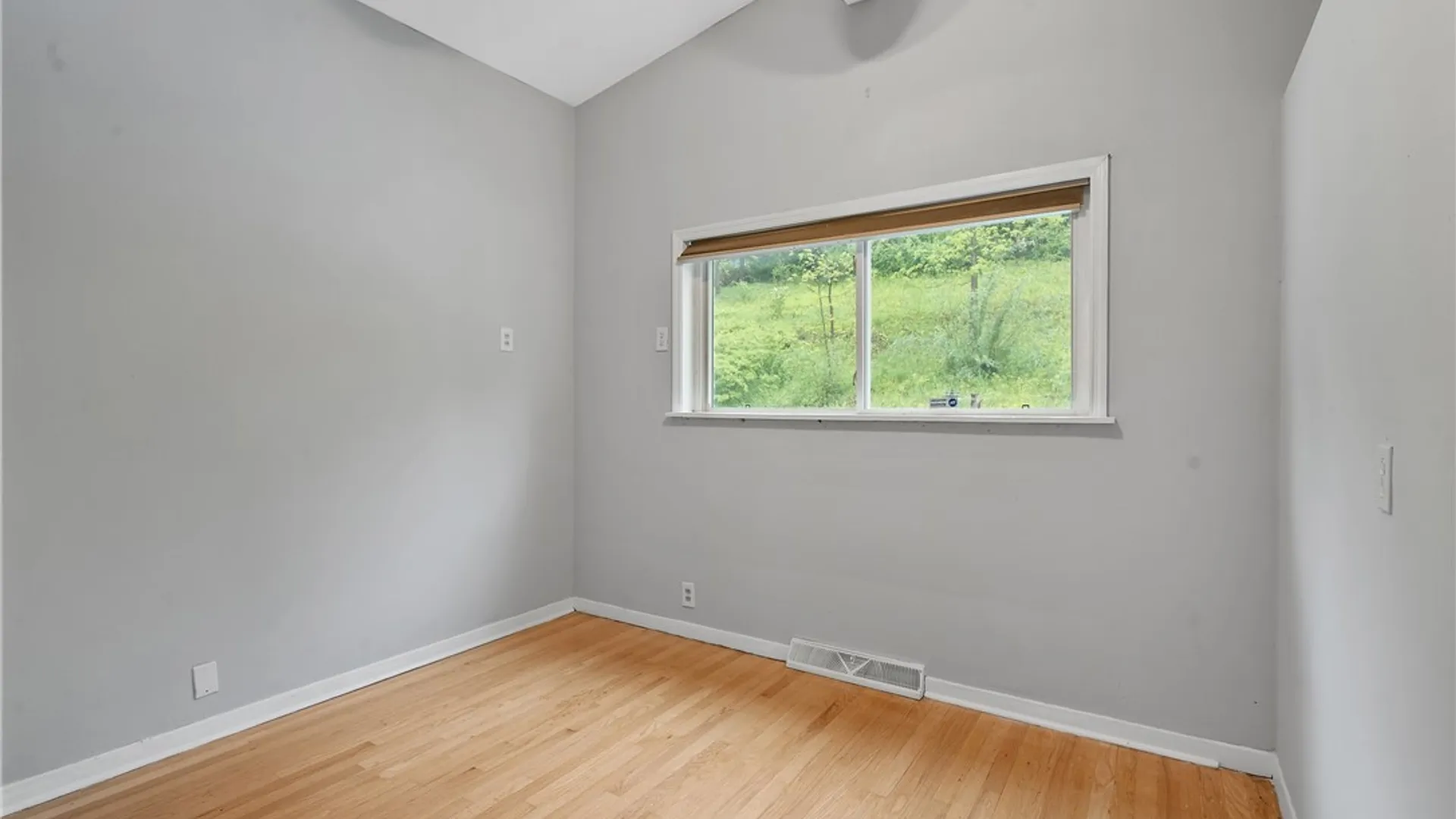 Property at 246 Waldorf Parkway, DeWitt, NY 13224 23