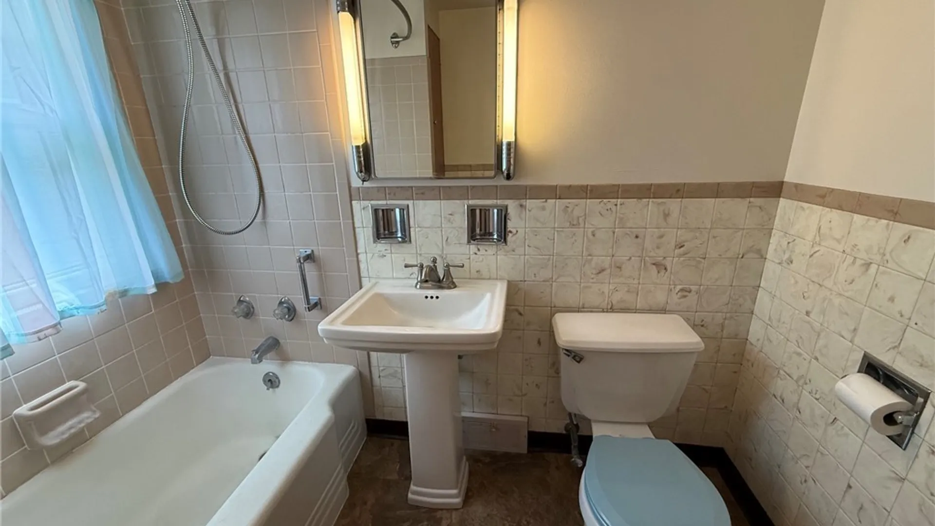 Property at 2240 Michigan Avenue, Niagara Falls, NY 14305 34