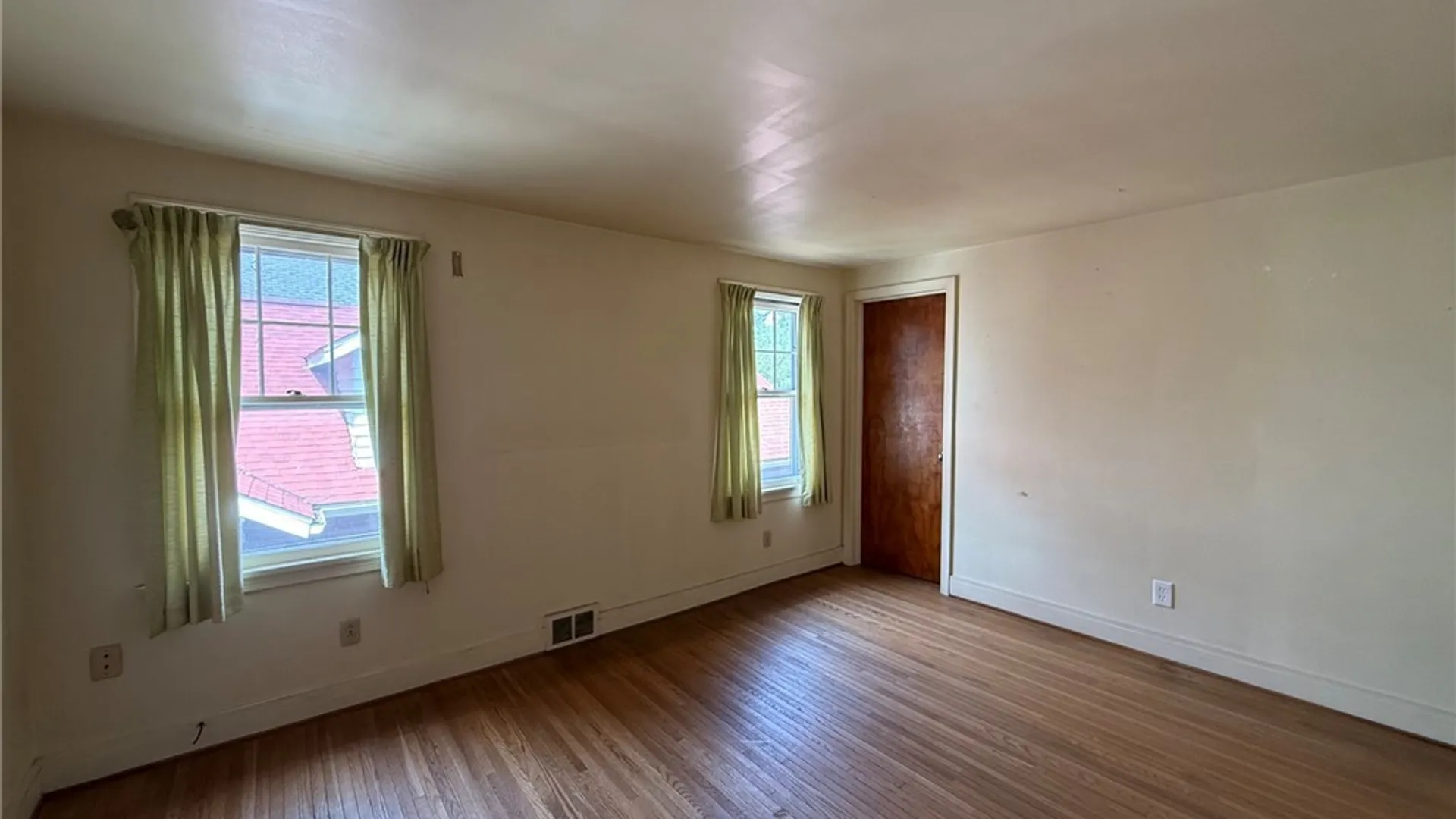 Property at 2240 Michigan Avenue, Niagara Falls, NY 14305 38