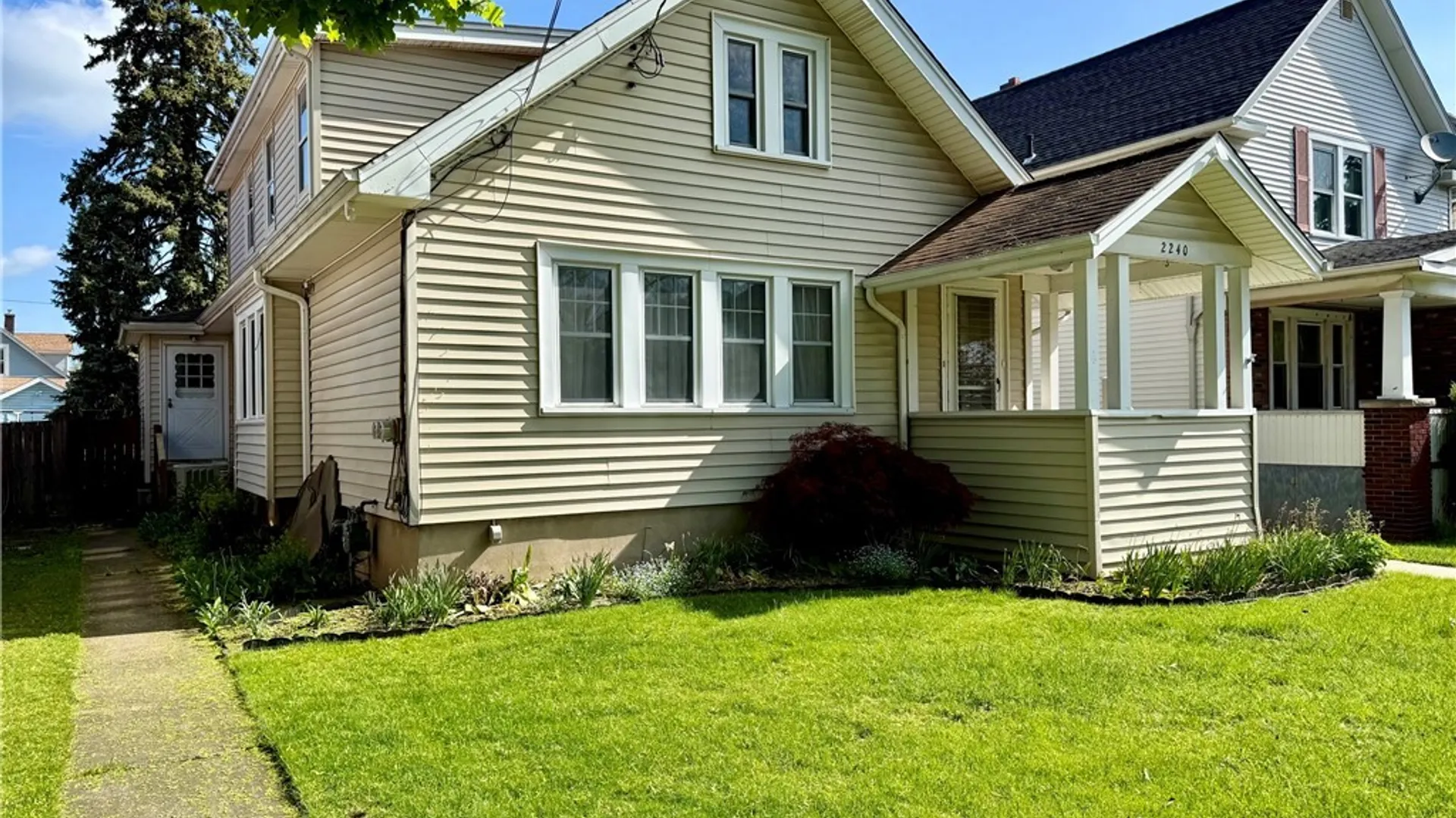 Property at 2240 Michigan Avenue, Niagara Falls, NY 14305 4