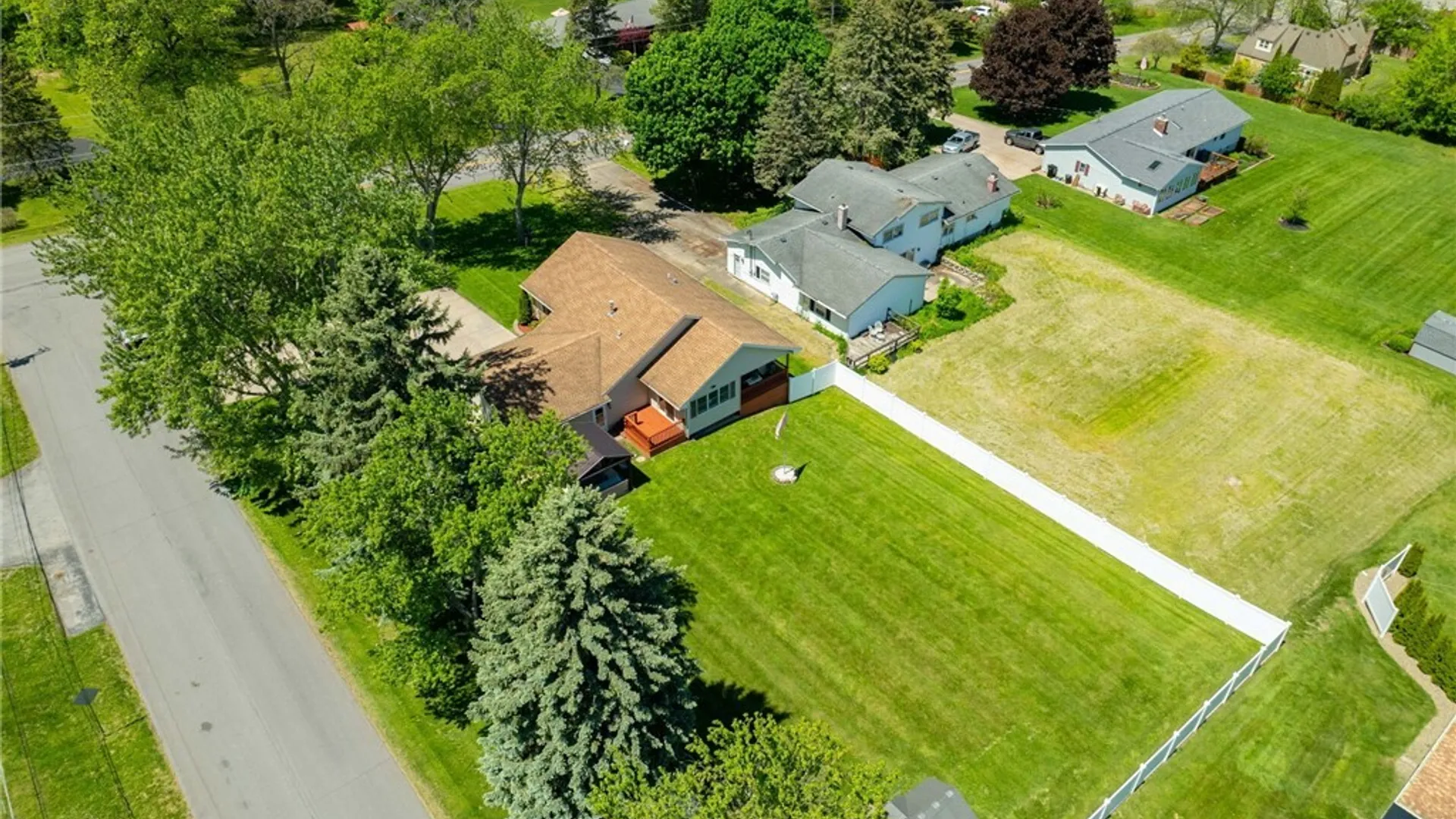 Property at 4729 Cottage Road, Royalton, NY 14067 17
