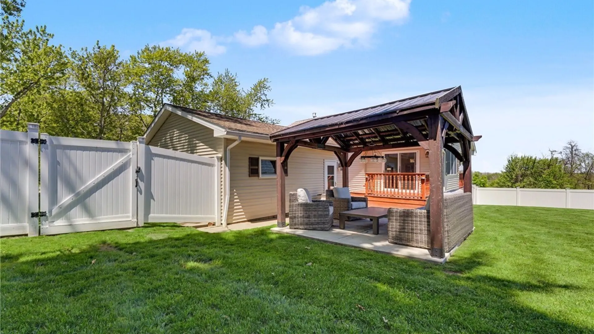 Property at 4729 Cottage Road, Royalton, NY 14067 27