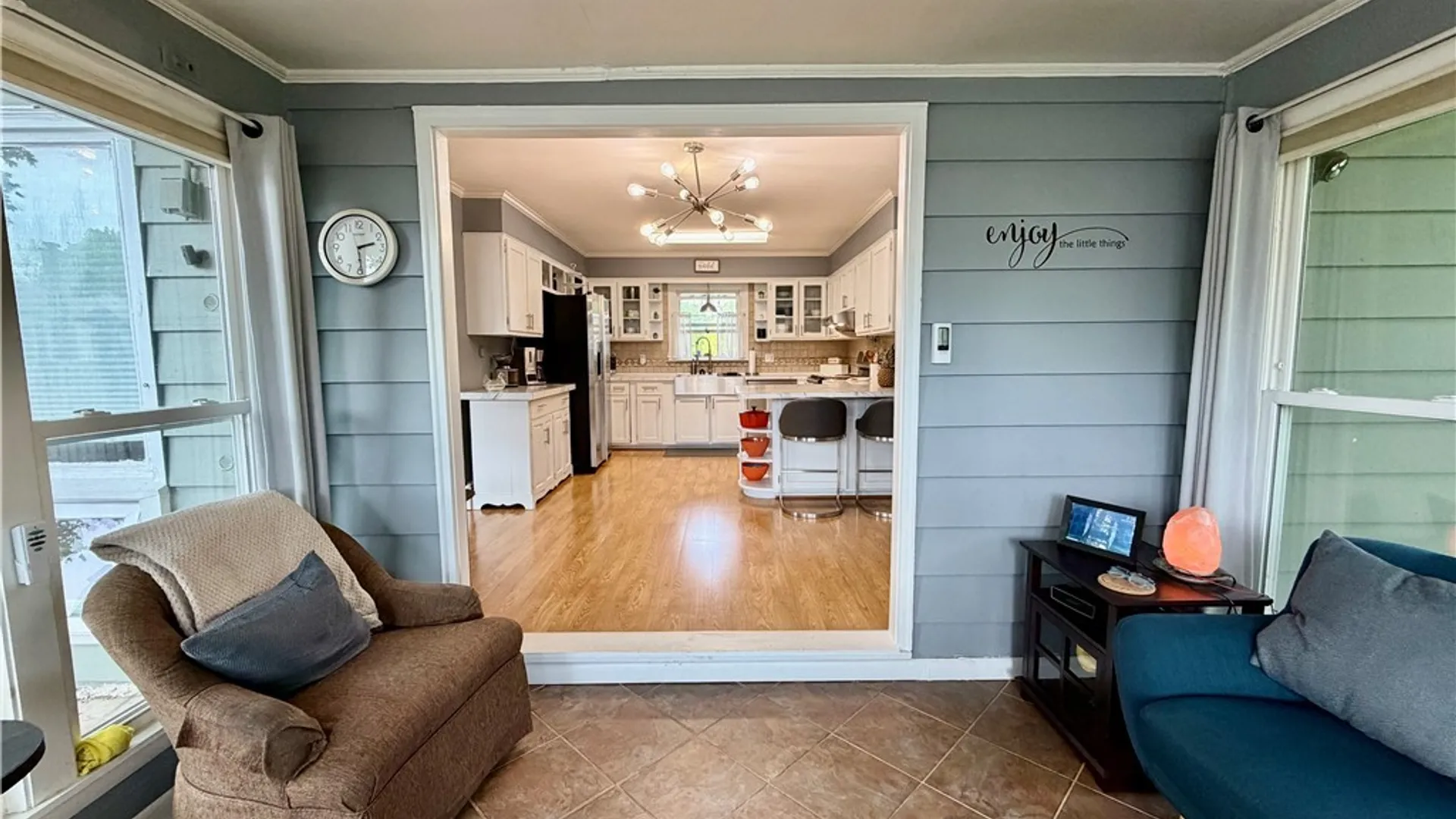 Property at 53 Ridgeway Sites Avenue, Minetto, NY 13126 16