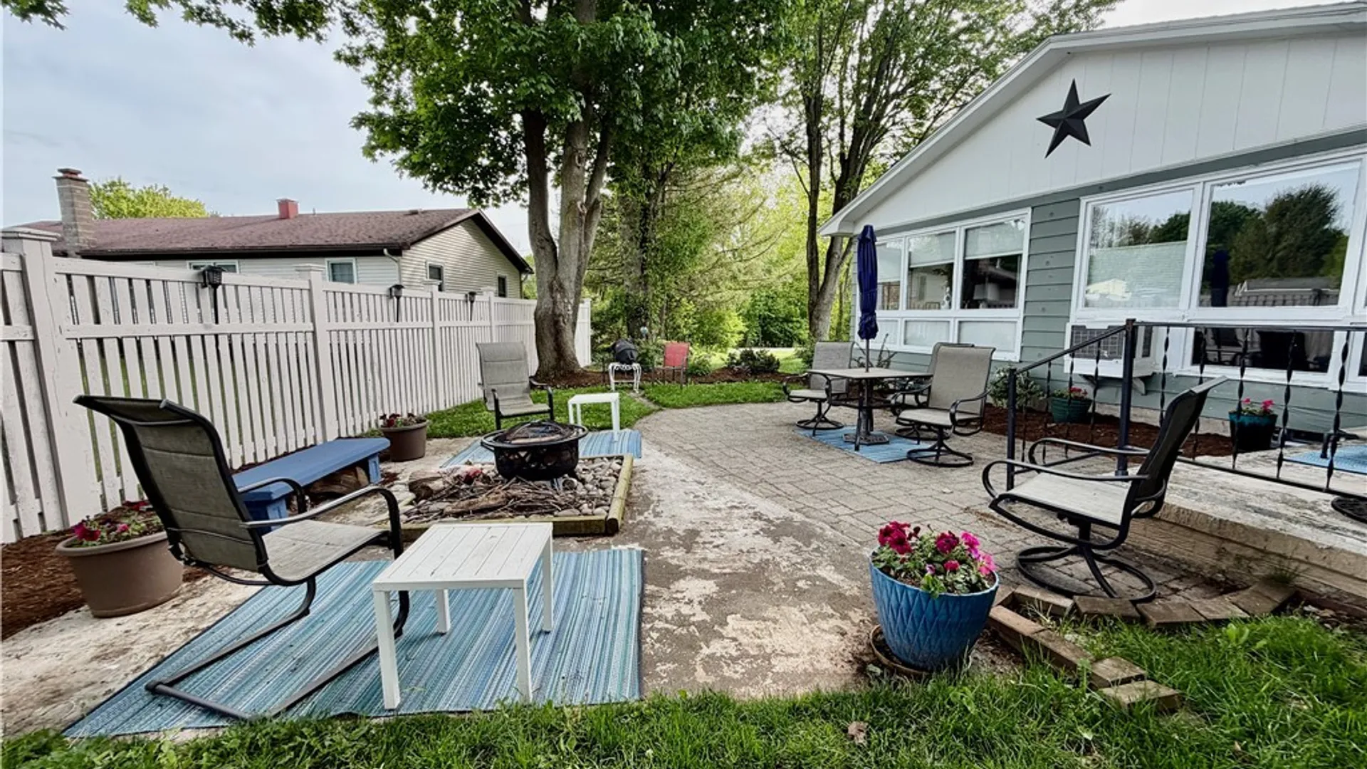 Property at 53 Ridgeway Sites Avenue, Minetto, NY 13126 45