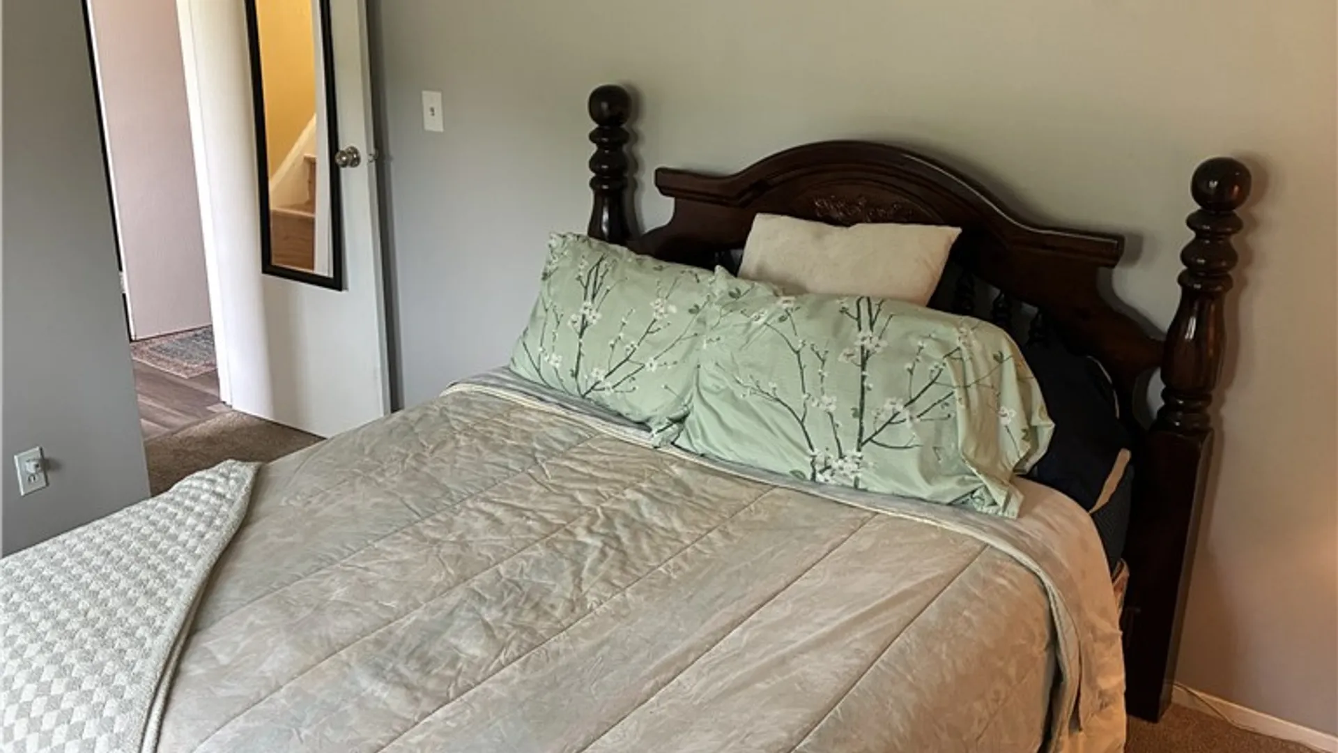 Property at 907 Lake Shore Boulevard, Irondequoit, NY 14617 16