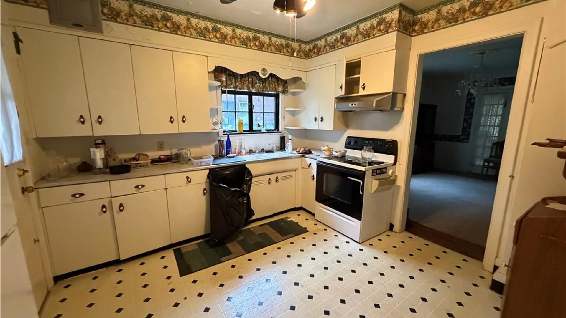 Property at 1228 Ferry Avenue, Niagara Falls, NY 14301 10