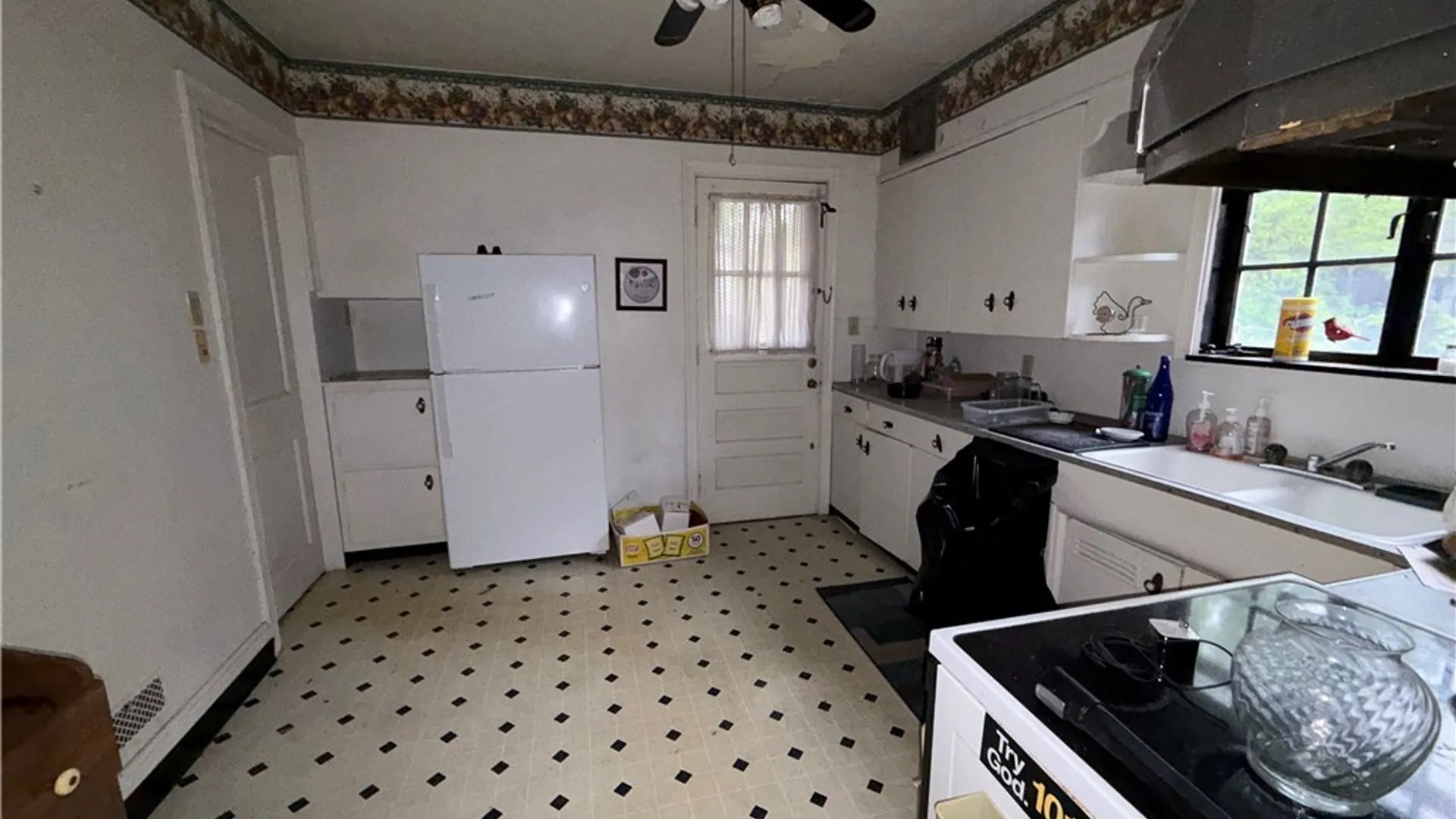 Property at 1228 Ferry Avenue, Niagara Falls, NY 14301 11