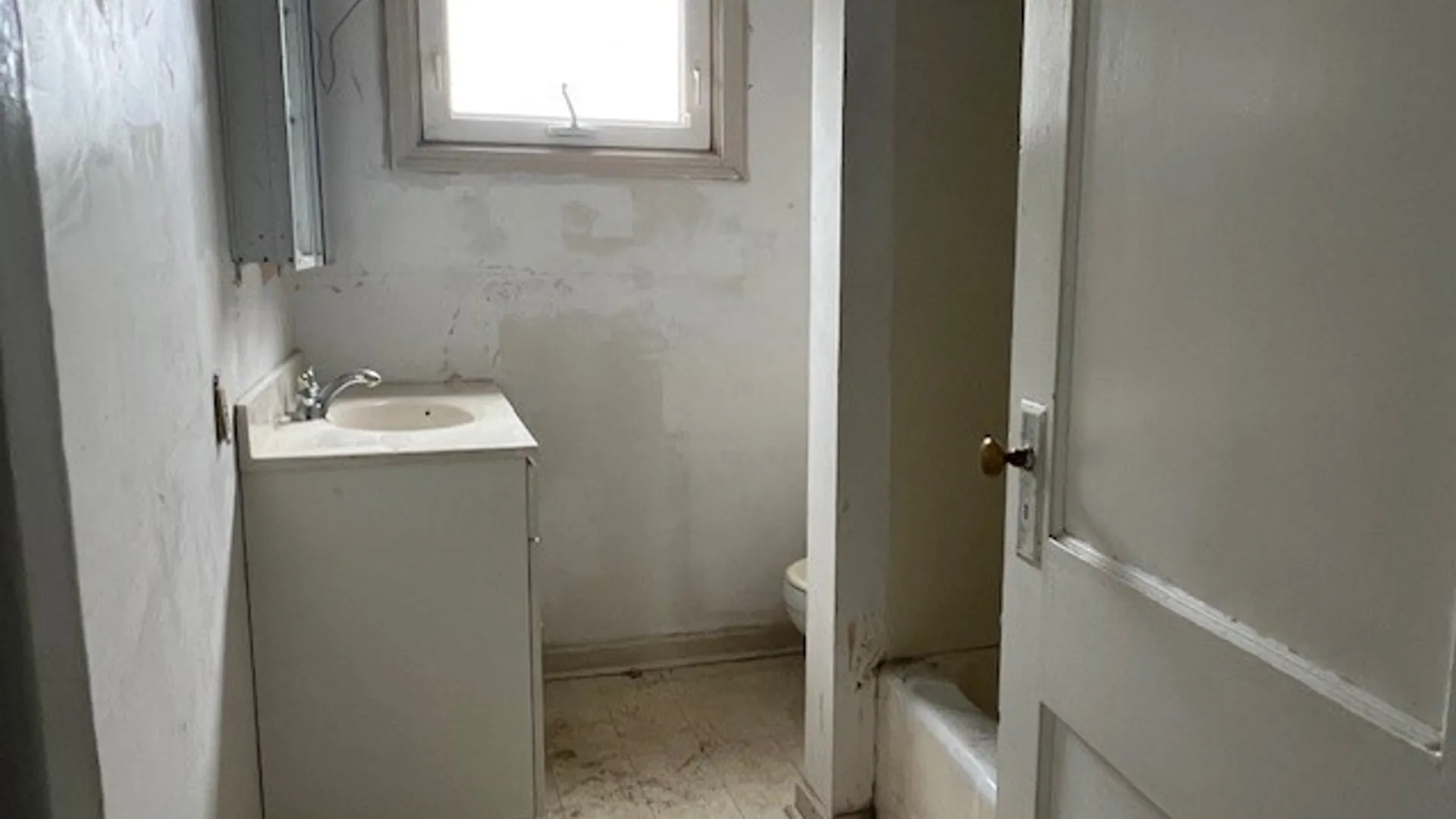 Property at 1235 Hammond Avenue, Utica, NY 13501 16