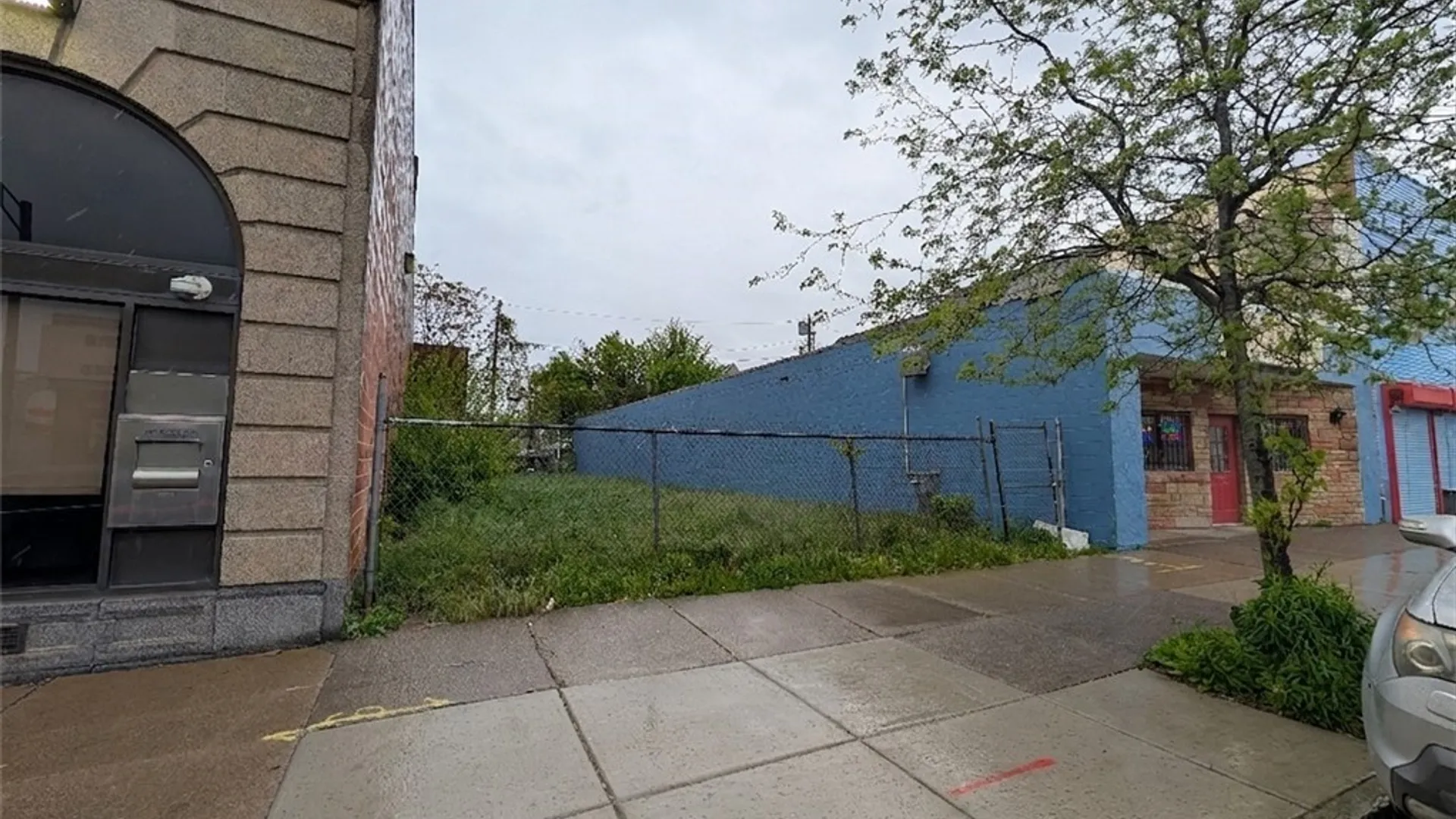 Property at 310 W Ferry Street, Buffalo, NY 14213 5