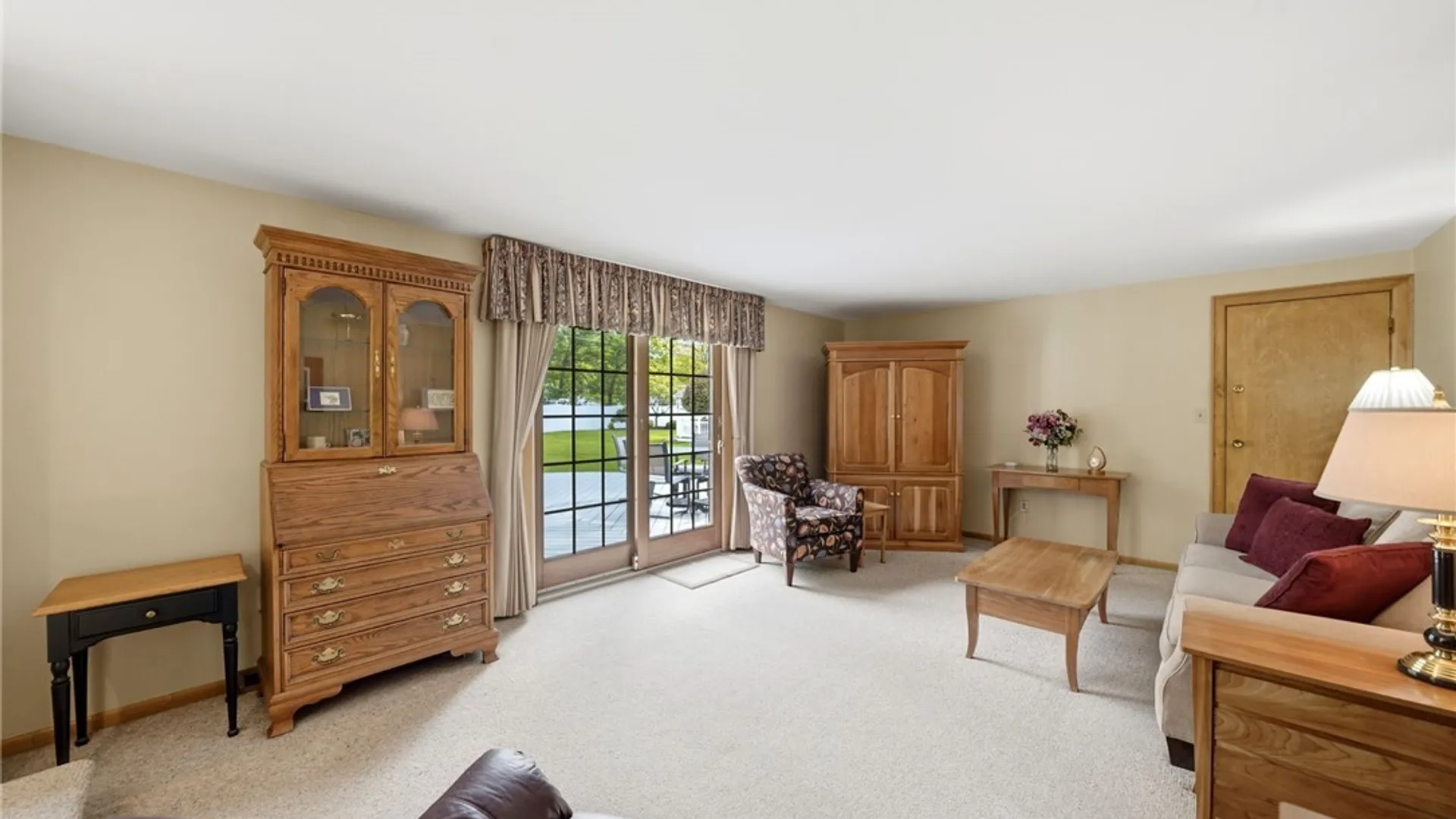 Property at 418 Woodward Crescent, West Seneca, NY 14224 23
