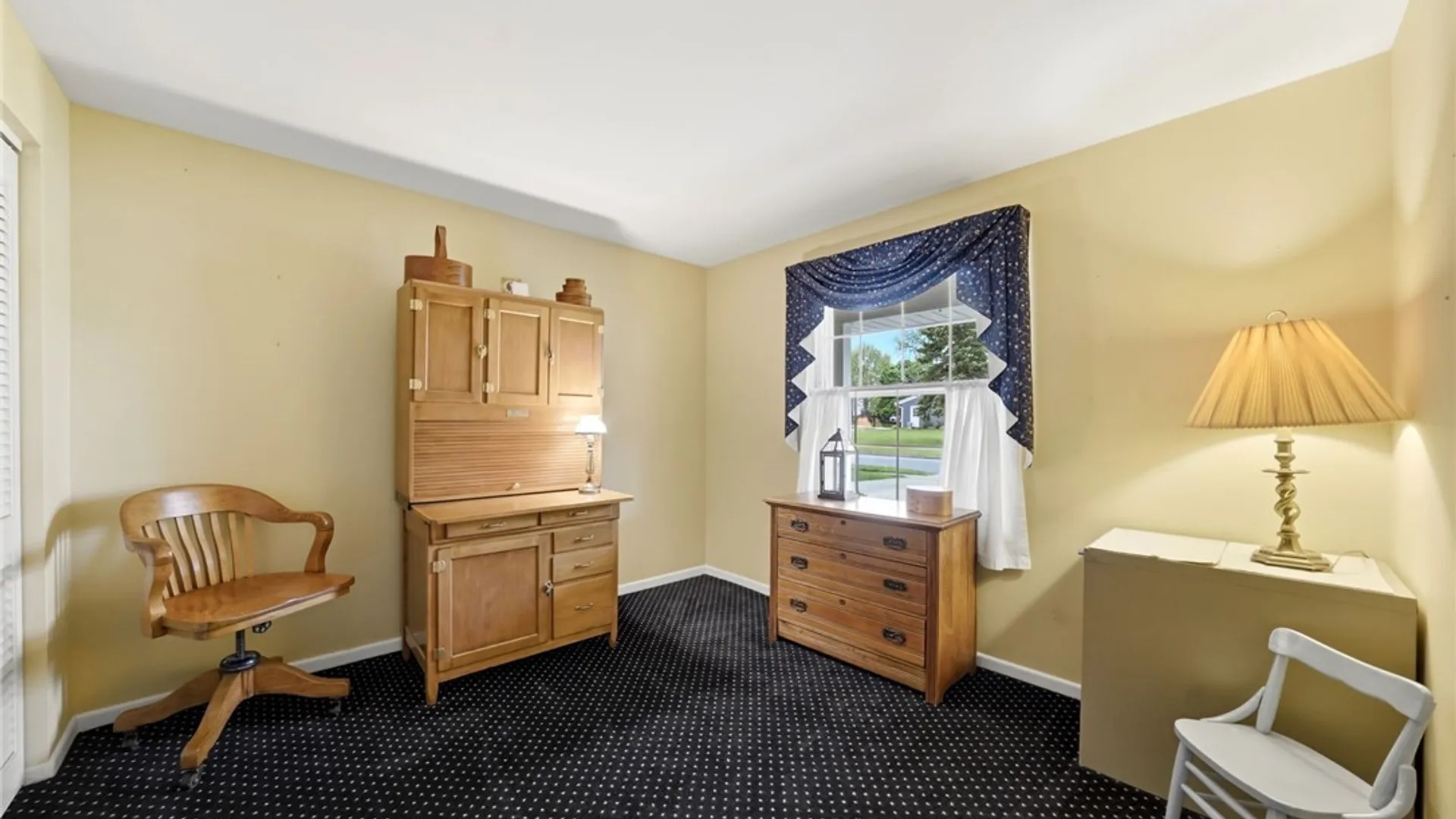 Property at 418 Woodward Crescent, West Seneca, NY 14224 24