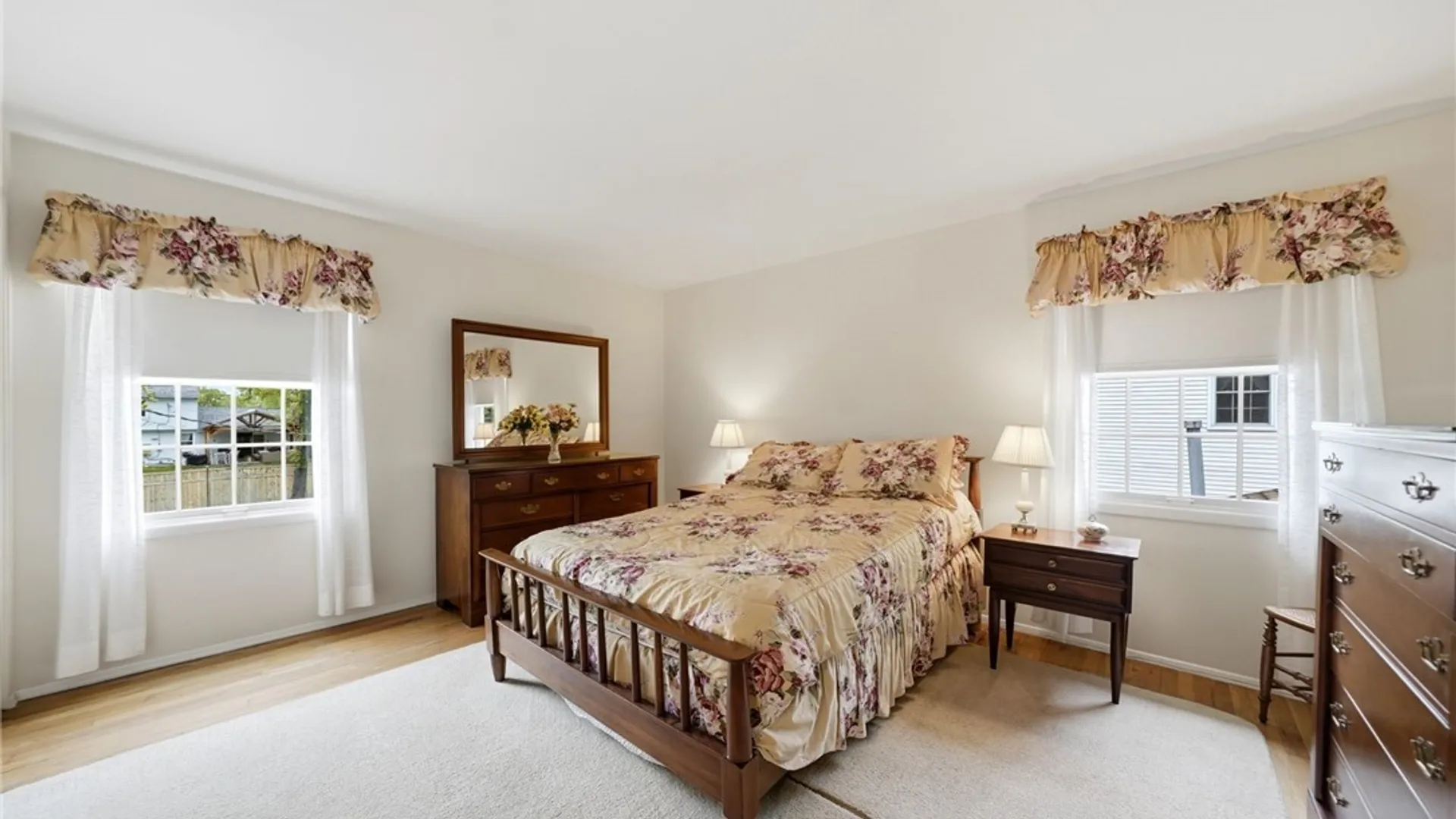 Property at 418 Woodward Crescent, West Seneca, NY 14224 27