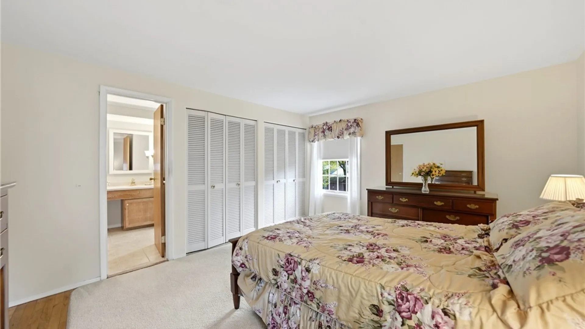 Property at 418 Woodward Crescent, West Seneca, NY 14224 28