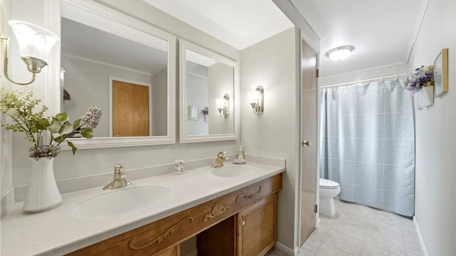 Property at 418 Woodward Crescent, West Seneca, NY 14224 29