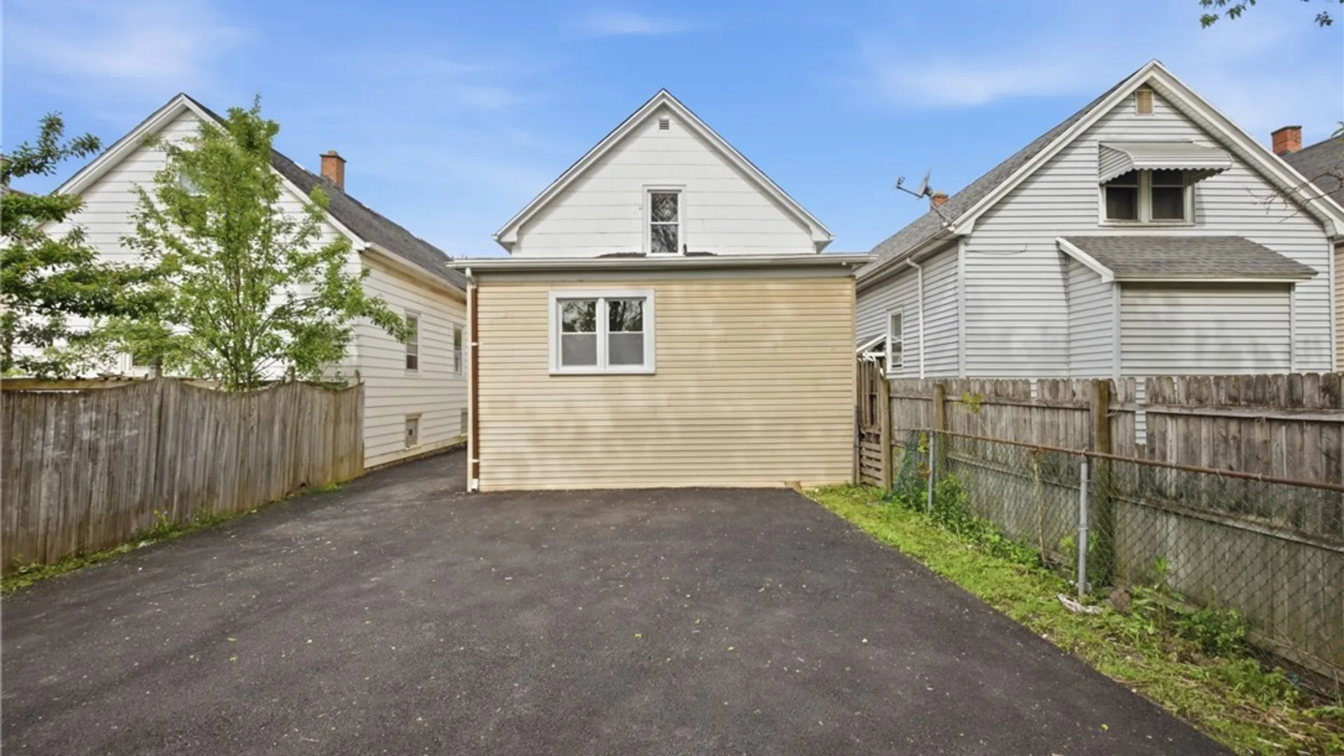 Property at 53 Roslyn Street, Buffalo, NY 14211 46