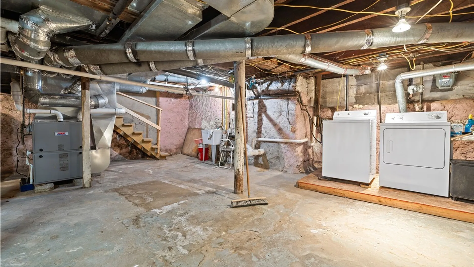 Property at 413 William Street, Rome, NY 13440 32