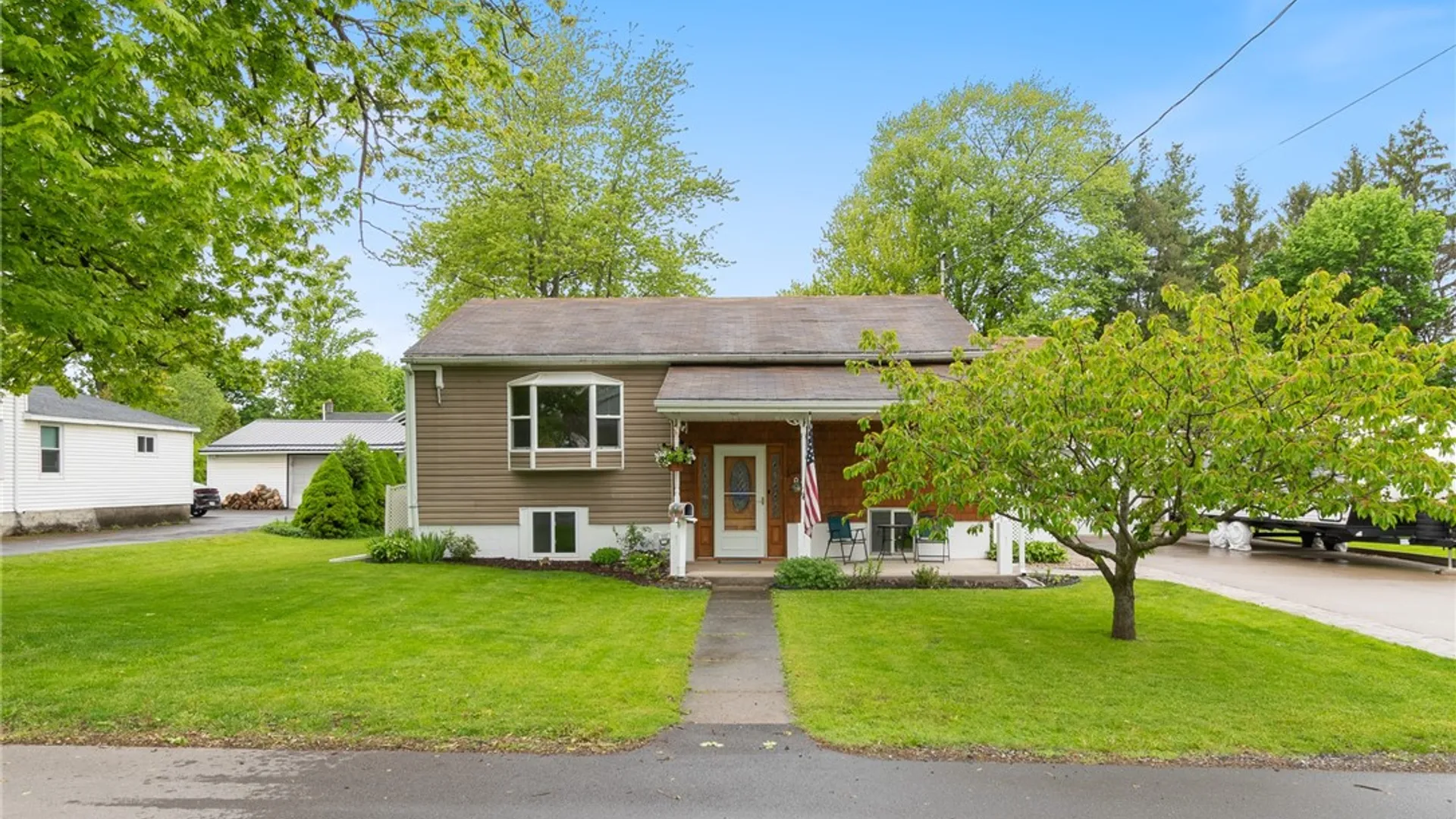 Property at 19 E Kendig Street, Fayette, NY 13165 4