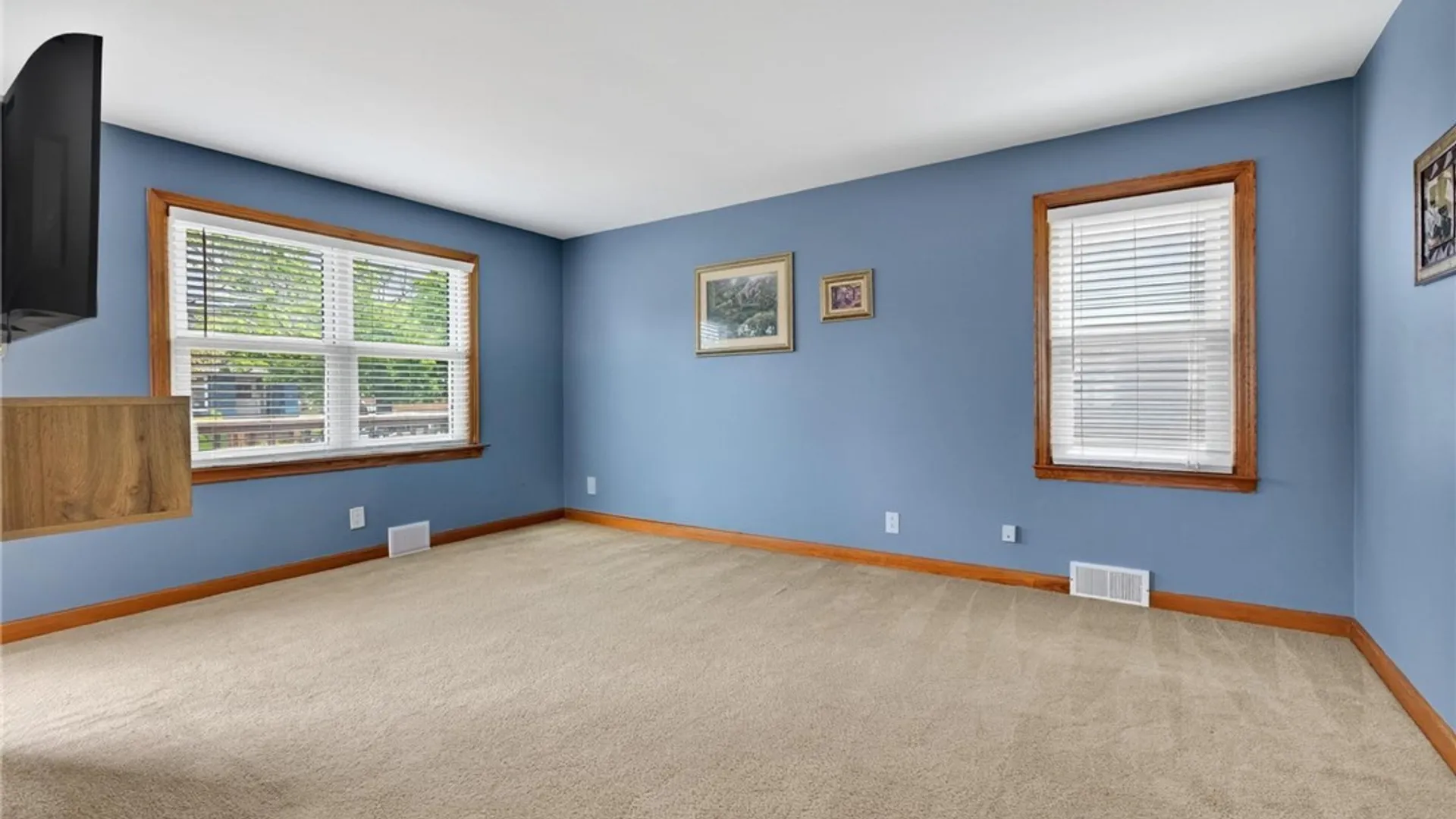 Property at 77 Whitfield Avenue, Buffalo, NY 14220 18