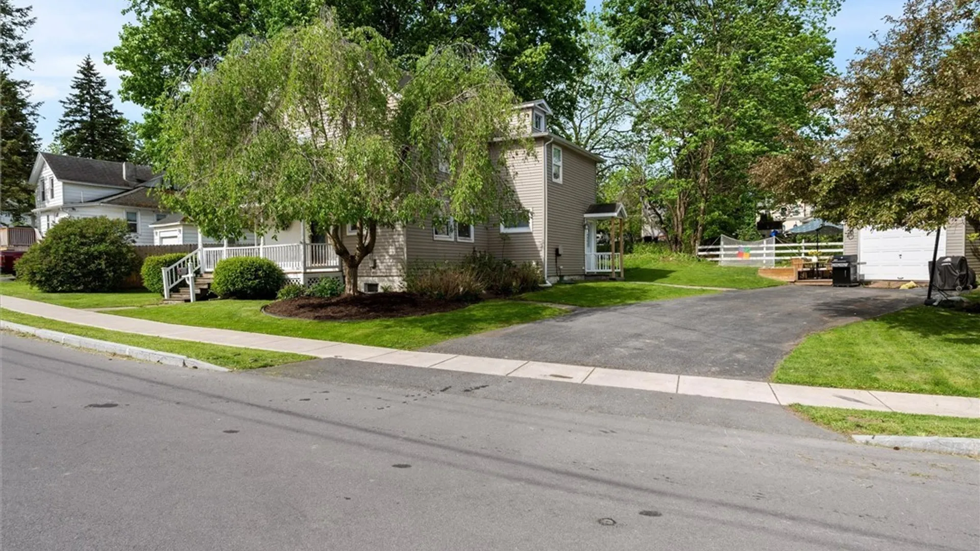 Property at 5 Chase Street, Auburn, NY 13021 4