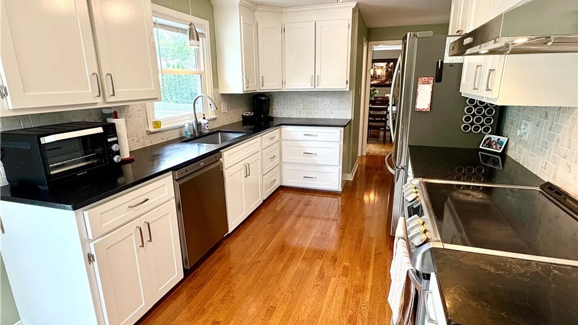 Property at 172 Winston Way, DeWitt, NY 13214 18