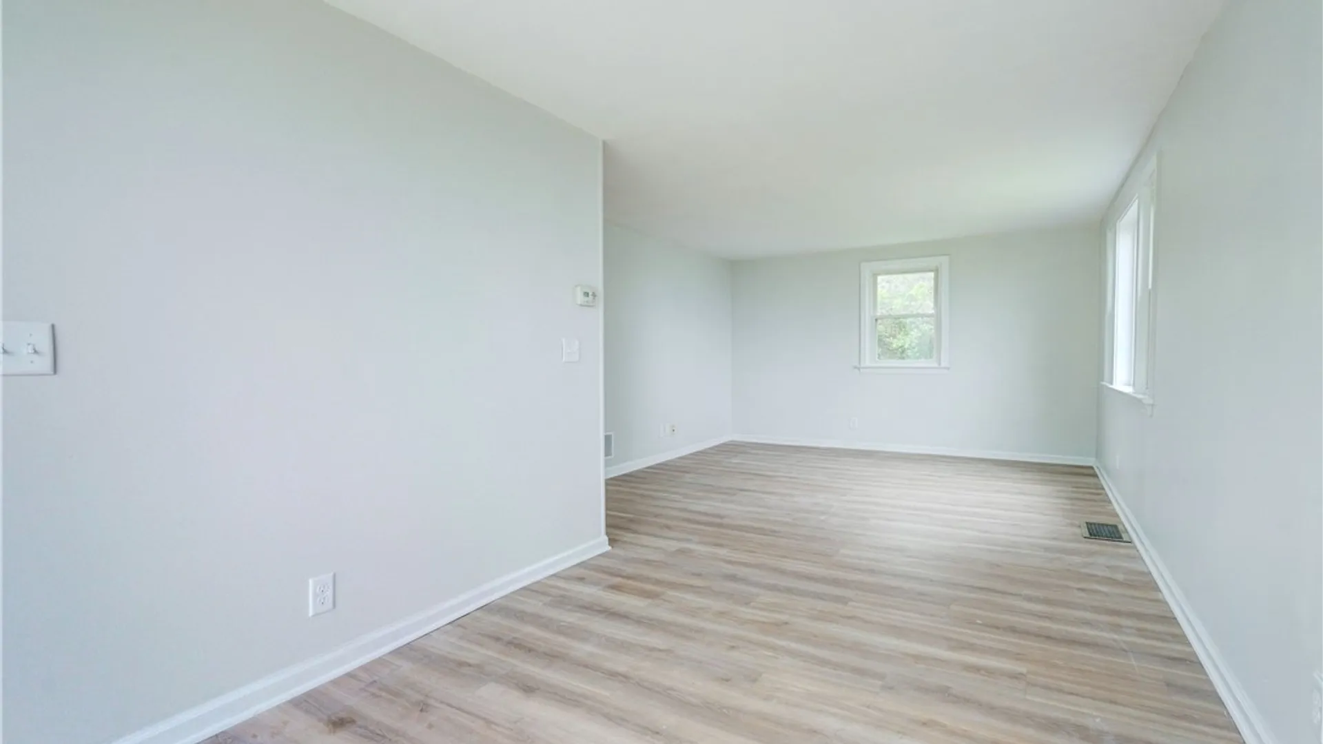 Property at 904 Lake Road, Webster, NY 14580 10