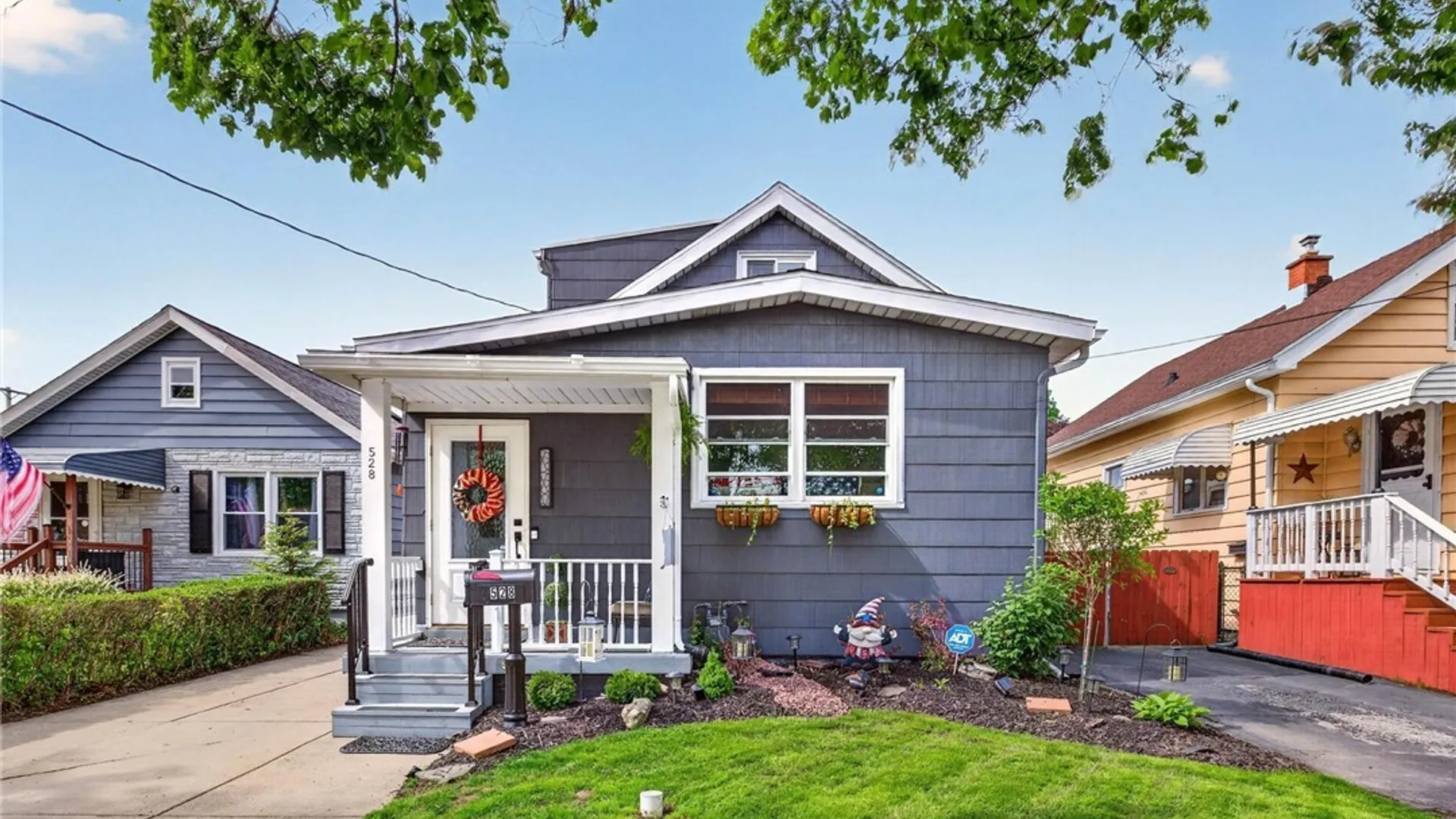 Property at 528 Marilla Street, Buffalo, NY 14220 4