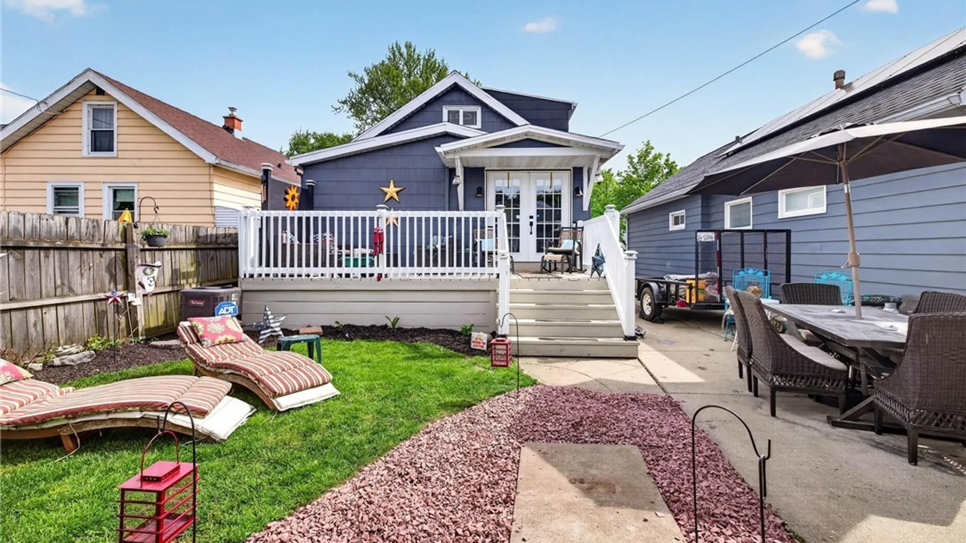 Property at 528 Marilla Street, Buffalo, NY 14220 9