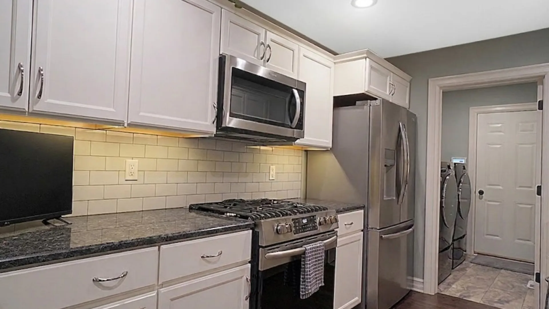 Property at 1003 Carriage Lane, West Seneca, NY 14224 13