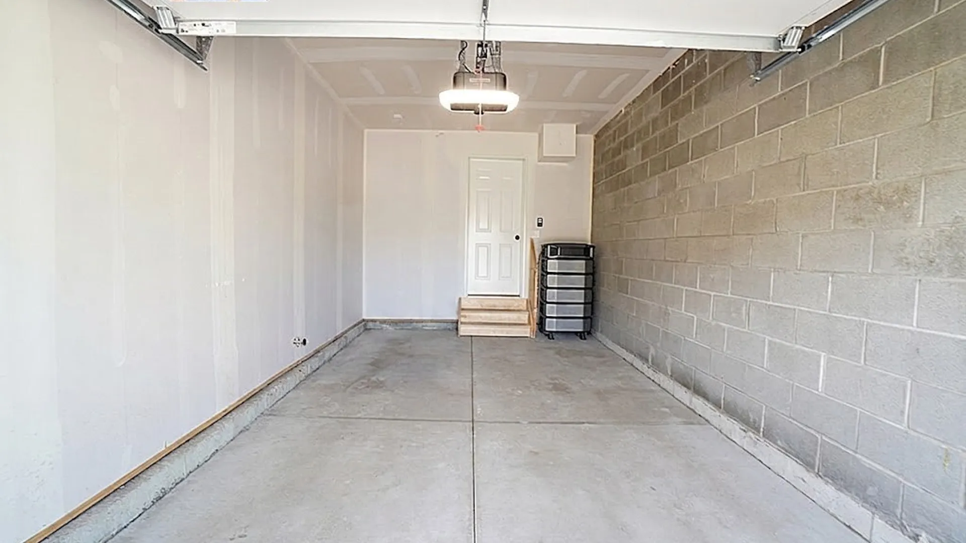 Property at 1003 Carriage Lane, West Seneca, NY 14224 38