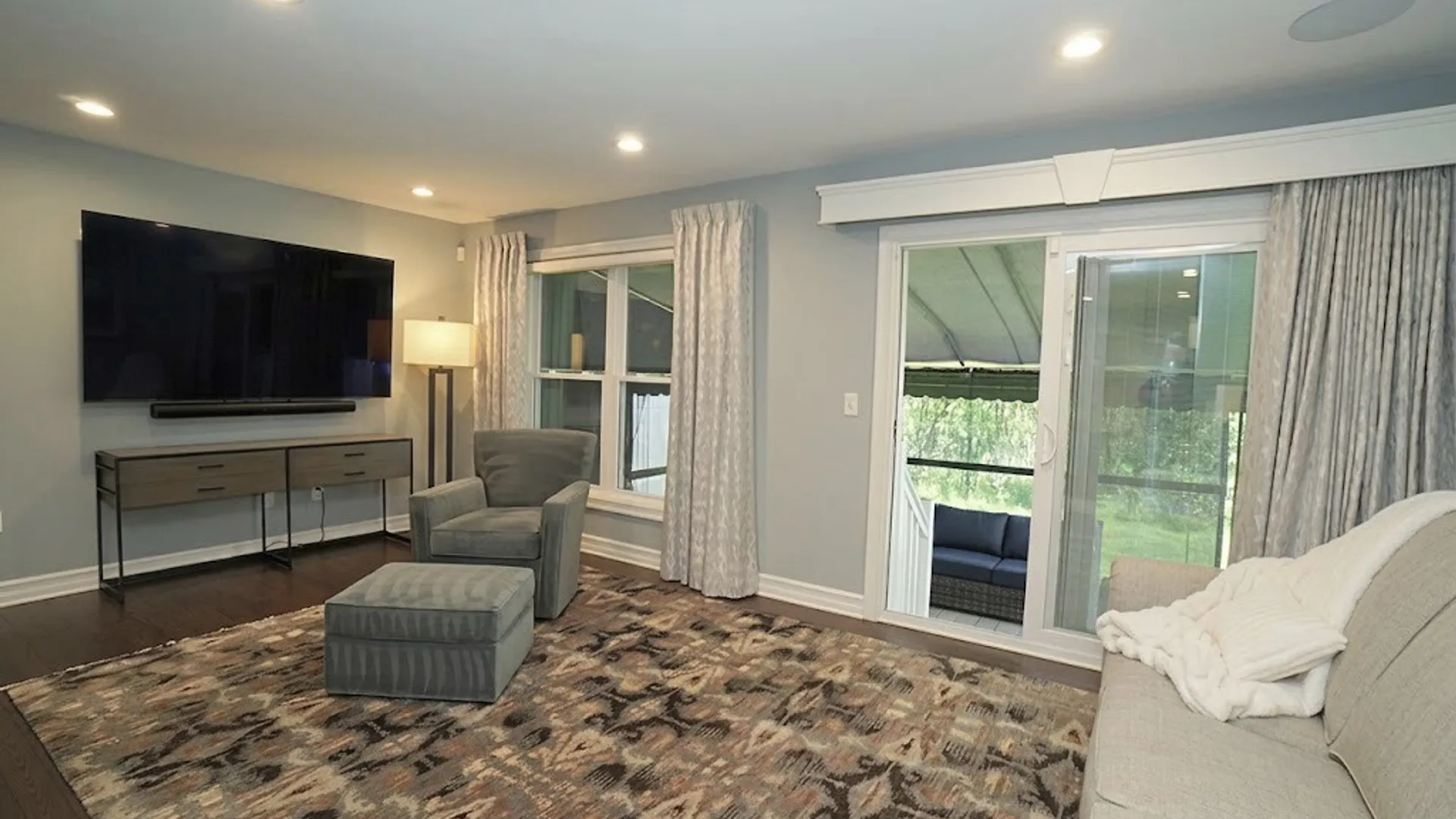 Property at 1003 Carriage Lane, West Seneca, NY 14224 9