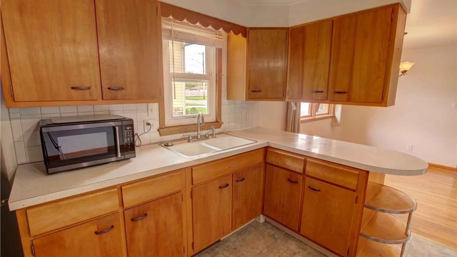 Property at 14 Lydia Lane, Cheektowaga, NY 14225 14