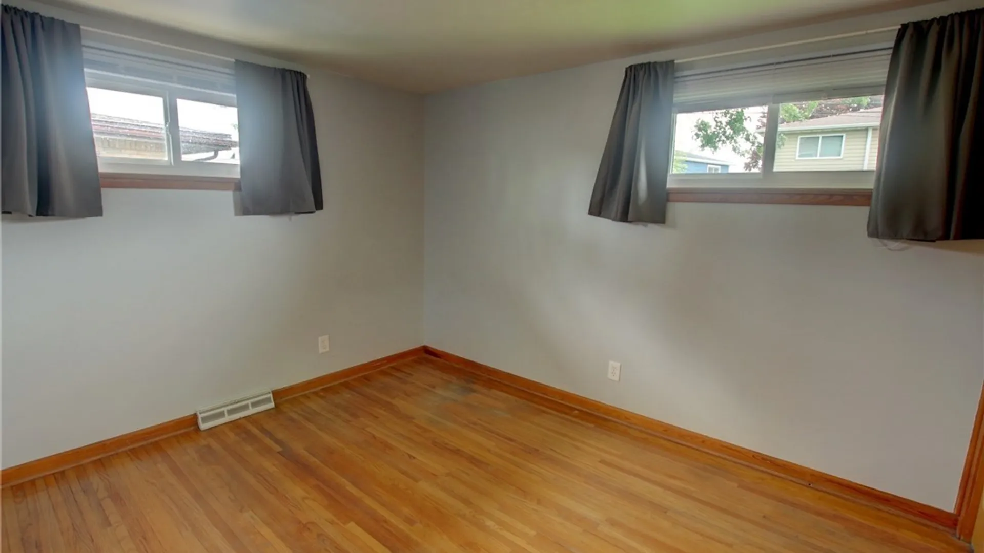 Property at 14 Lydia Lane, Cheektowaga, NY 14225 21