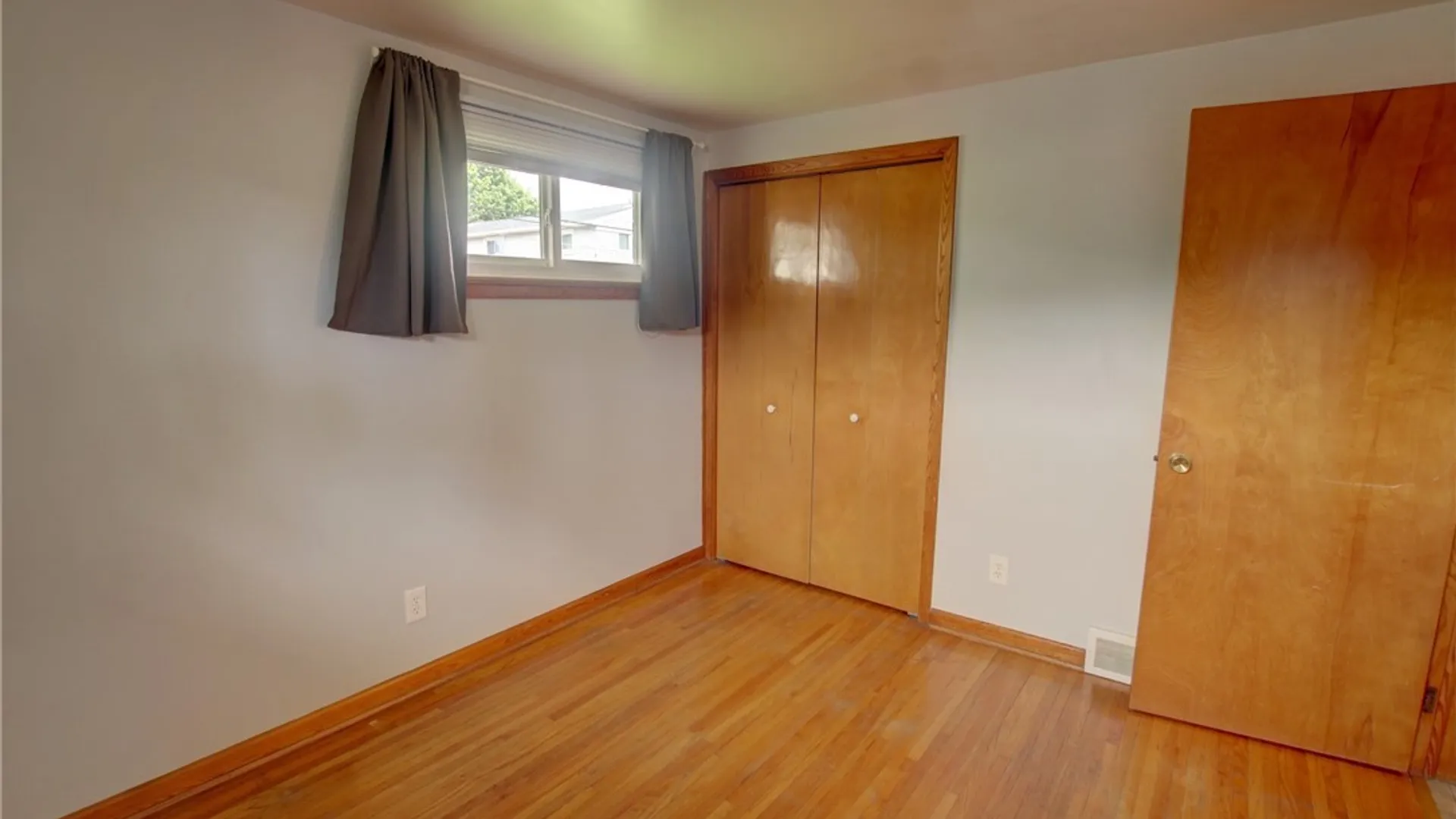 Property at 14 Lydia Lane, Cheektowaga, NY 14225 23